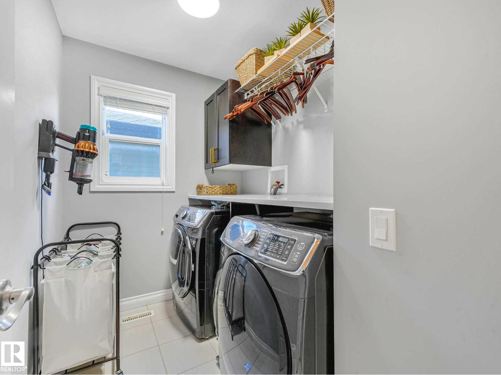 8427 216 ST NW - 41