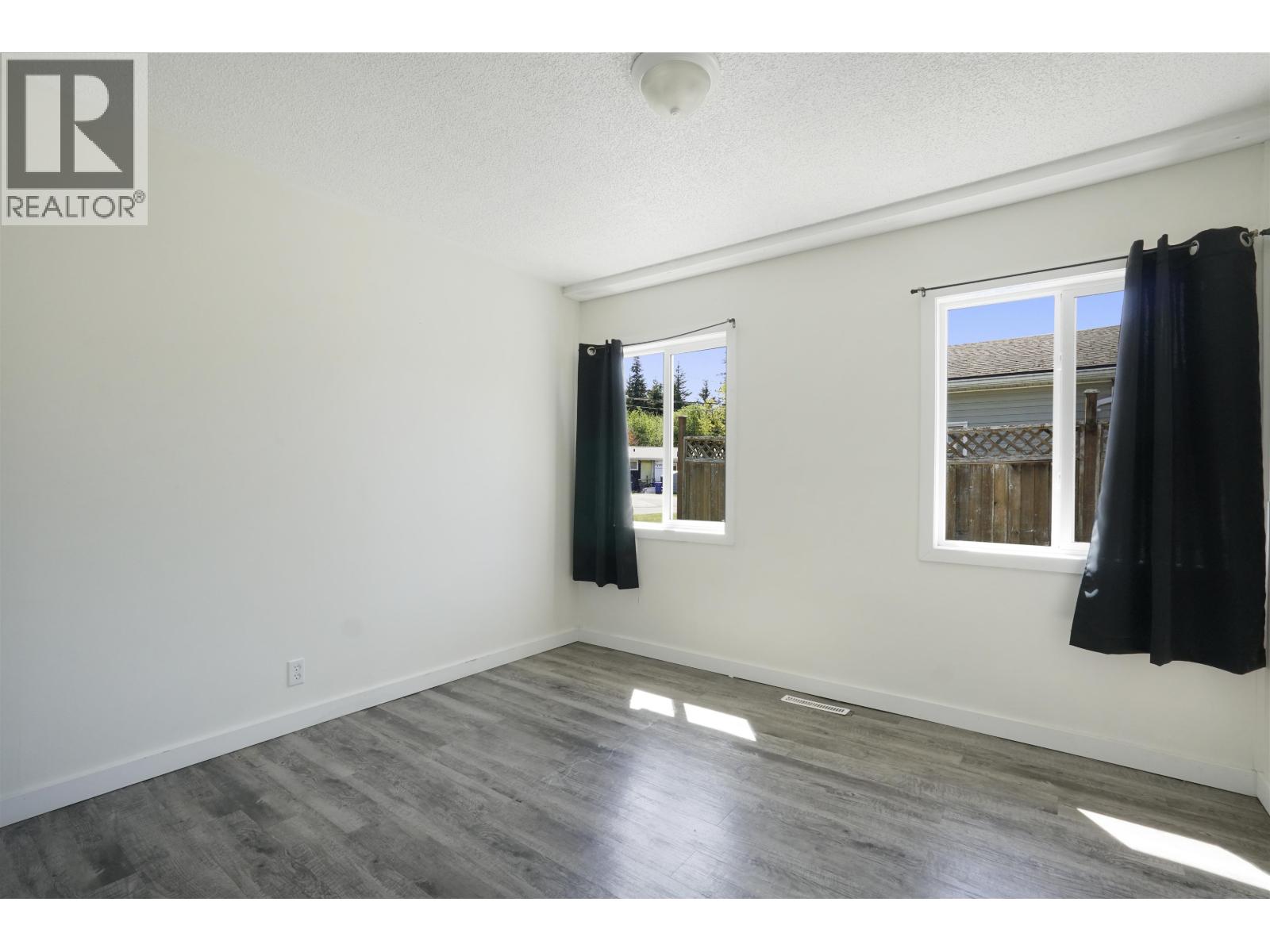 60 STARLING STREET - 9