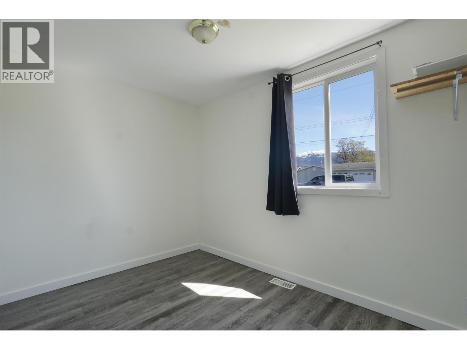 60 STARLING STREET - 10