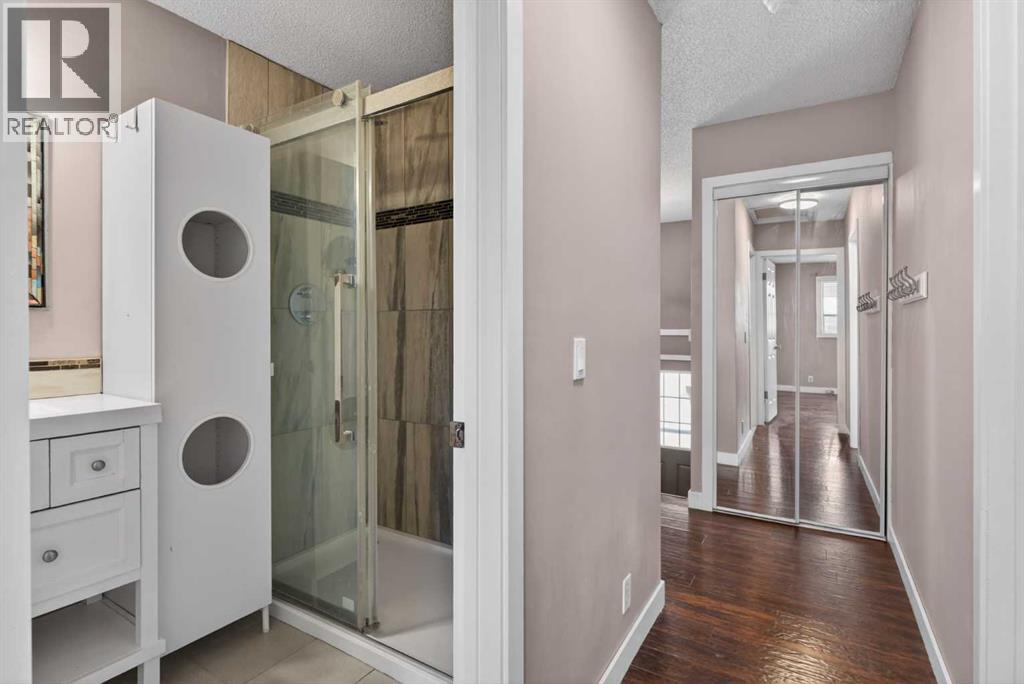 32 Fallingworth Court NE - 19