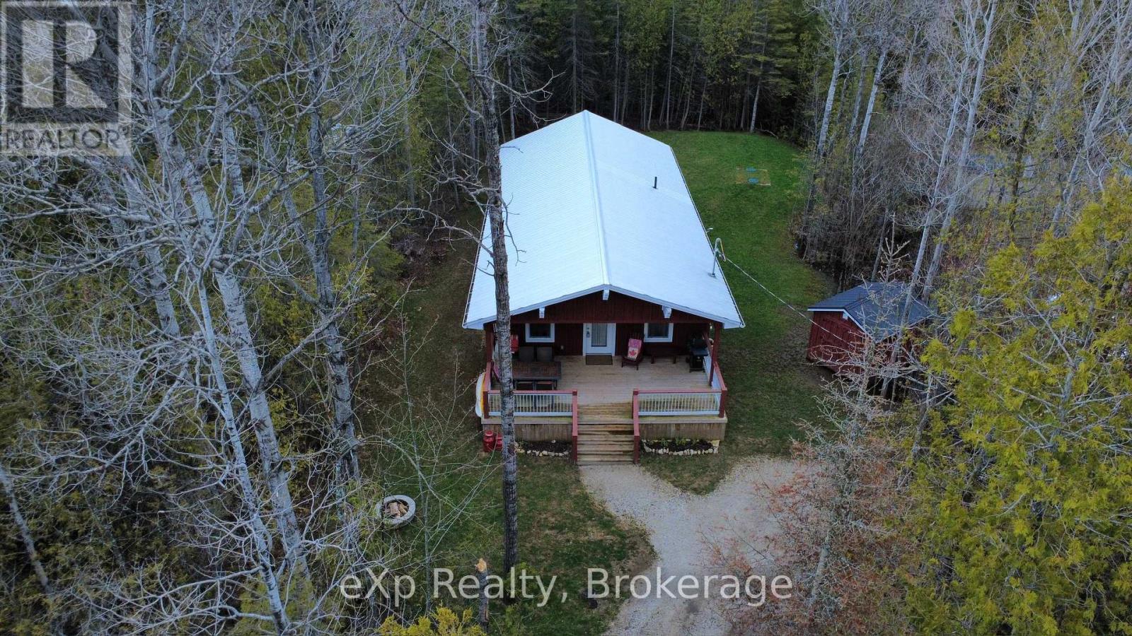 38 MILLER LAKE ROAD - 32