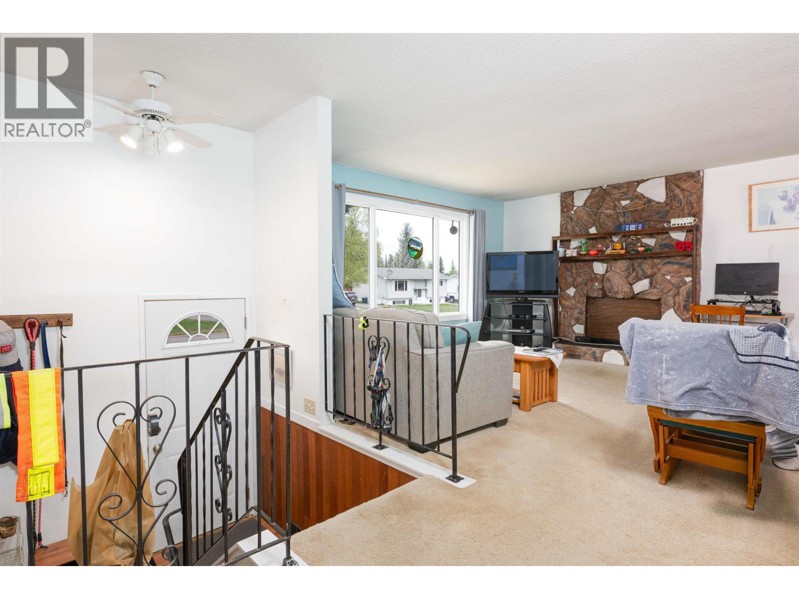 7229 IMPERIAL CRESCENT - 28