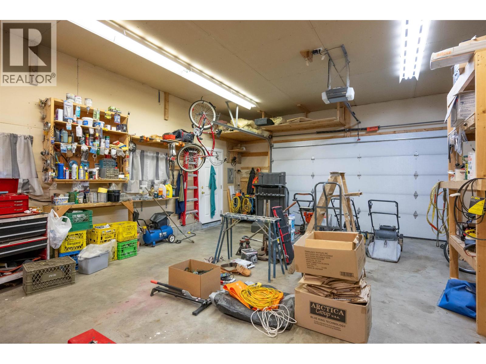 7229 IMPERIAL CRESCENT - 32