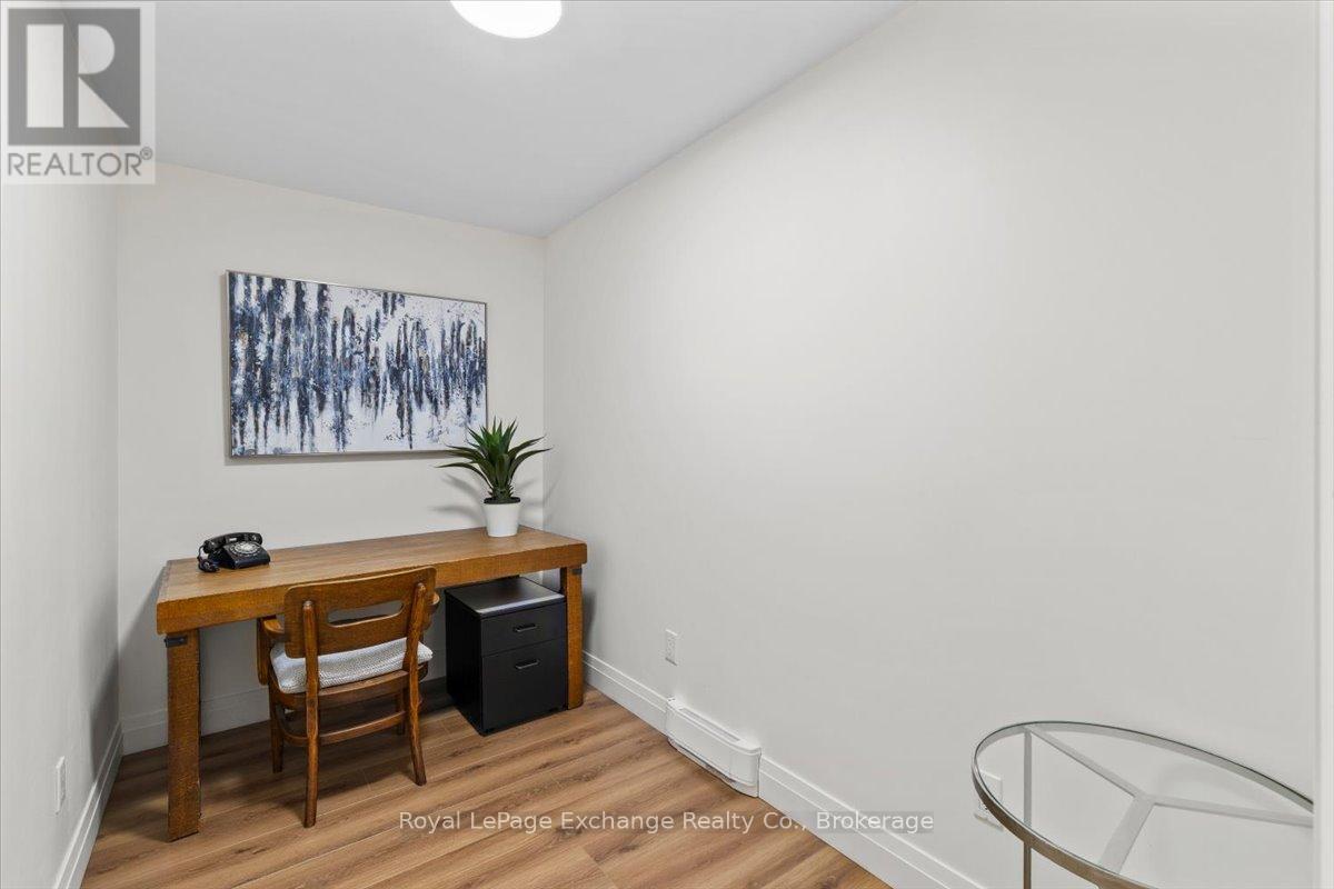 916 TANGLEWOOD DRIVE - 10