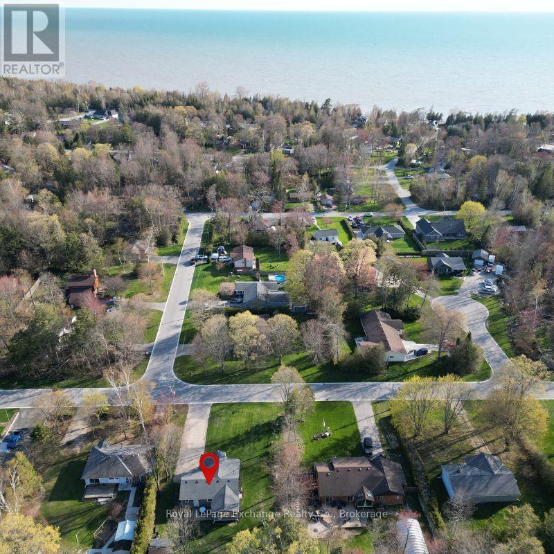 916 TANGLEWOOD DRIVE - 23