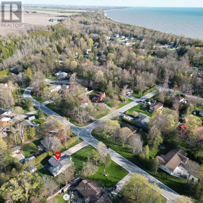 916 TANGLEWOOD DRIVE - 24