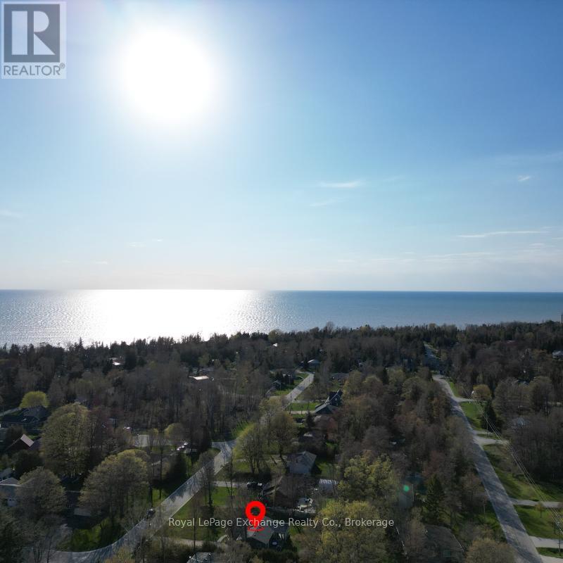 916 TANGLEWOOD DRIVE - 26