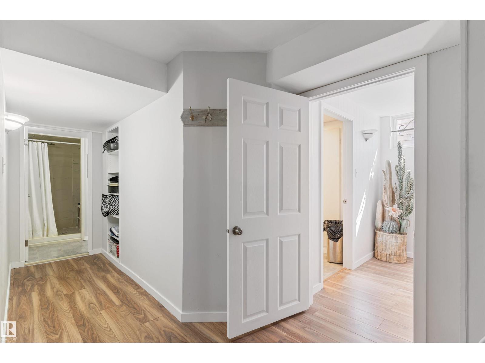 10803 52 ST NW, Edmonton