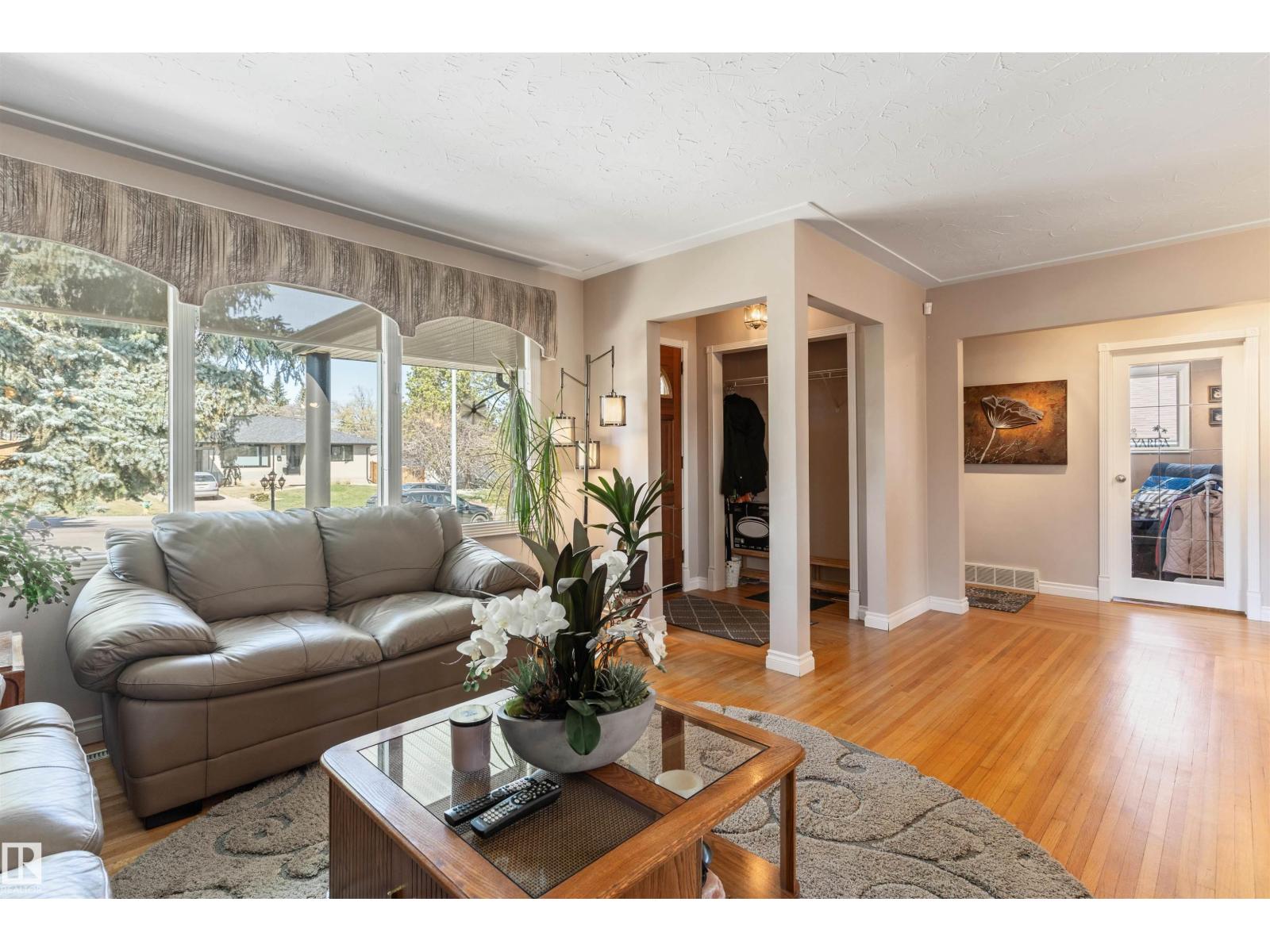 10803 52 ST NW, Edmonton