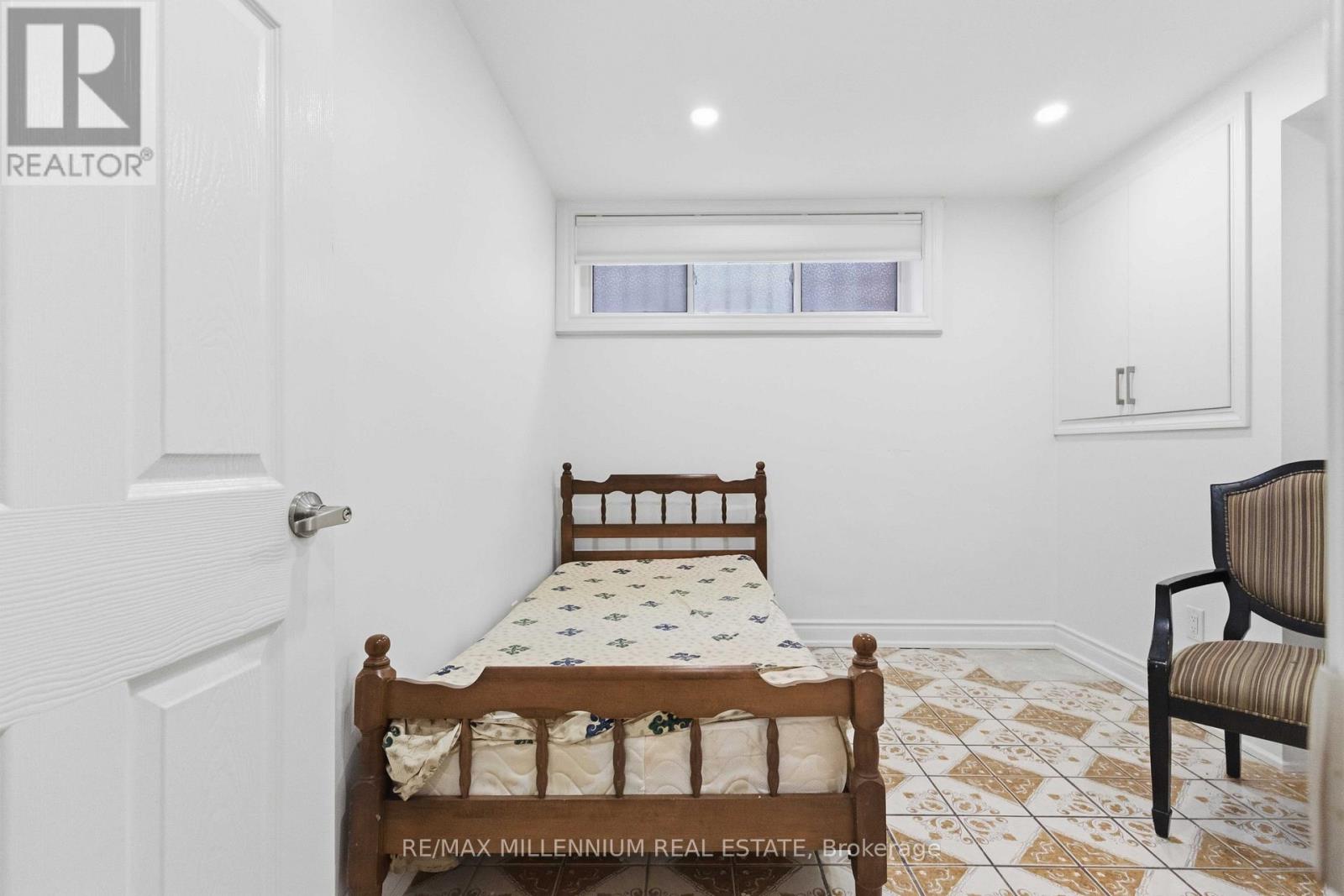 204A BELLAMY ROAD N - 27