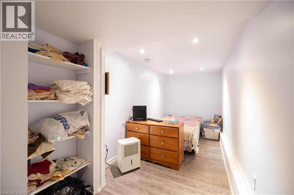 66 BELWOOD Crescent Unit# Lower, Kitchener, Ontario, N2C1Z3 — Photo 3
