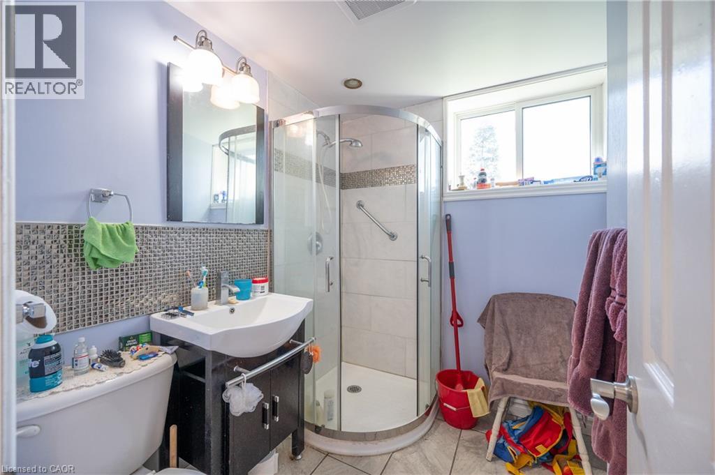 66 BELWOOD Crescent - 23