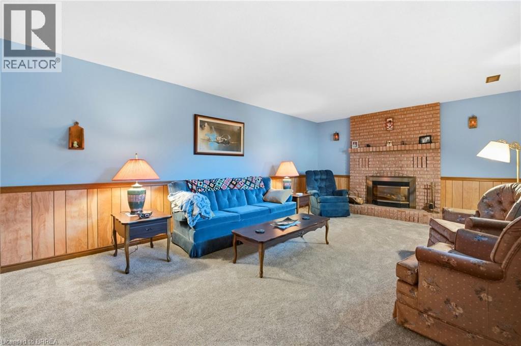 35 BERNARD Avenue, Brantford, Ontario, N3R7K7 — Photo 41