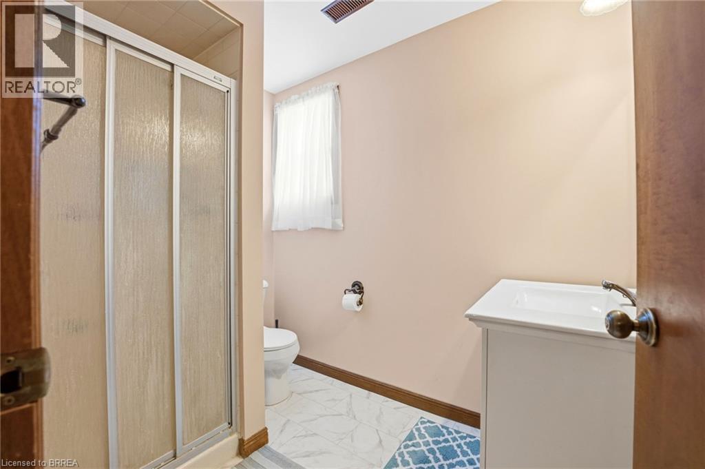 35 BERNARD Avenue, Brantford, Ontario, N3R7K7 — Photo 36