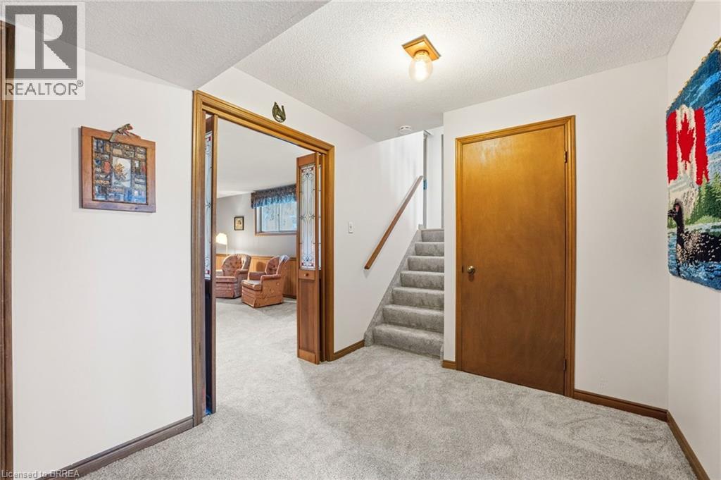 35 BERNARD Avenue, Brantford, Ontario, N3R7K7 — Photo 35