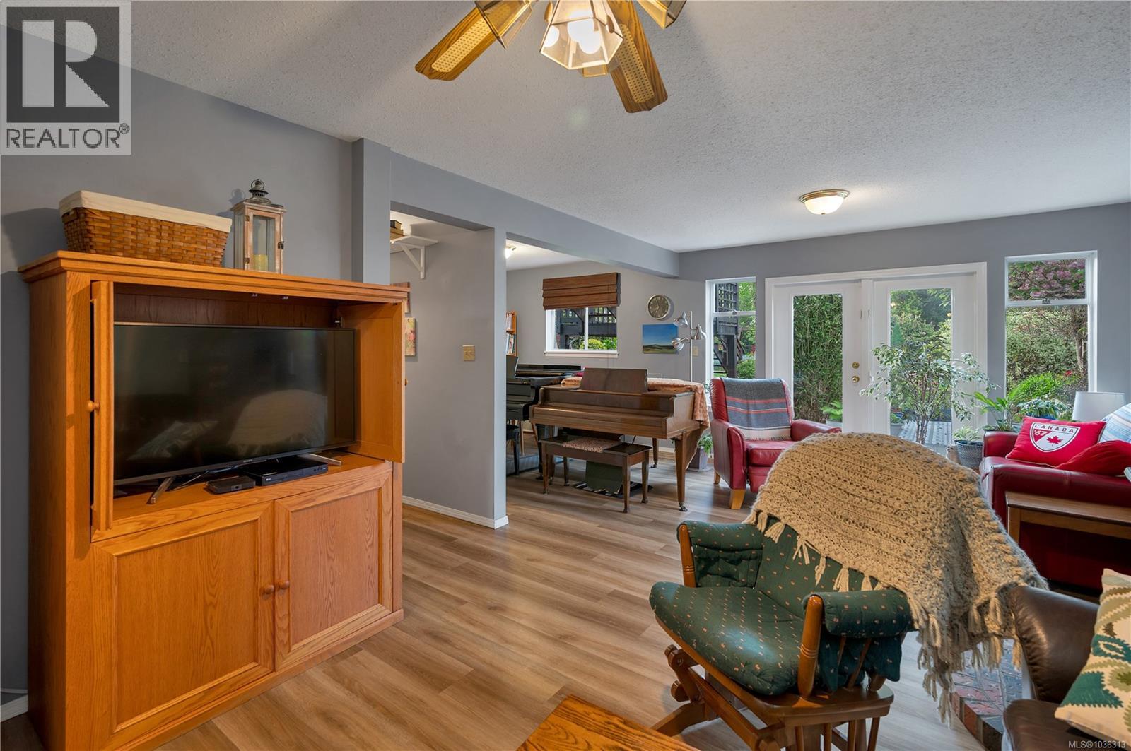 420 Goodwin Rd - 36