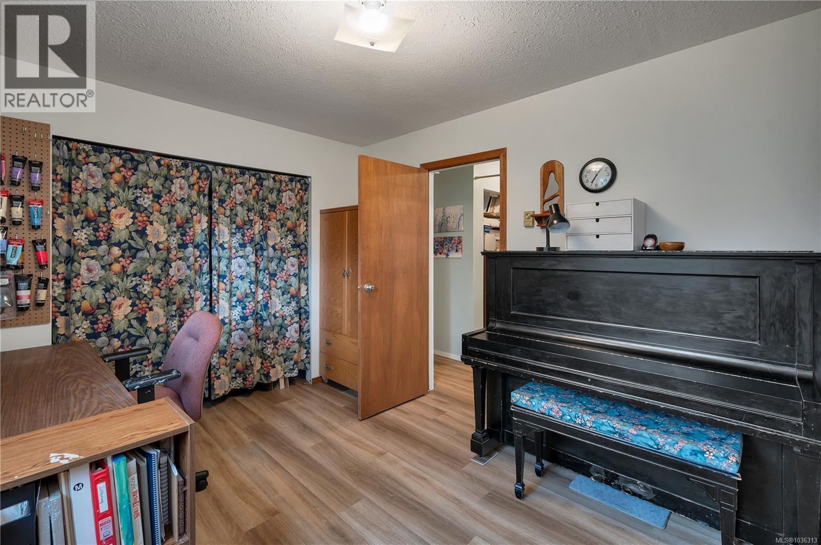 420 Goodwin Rd - 42