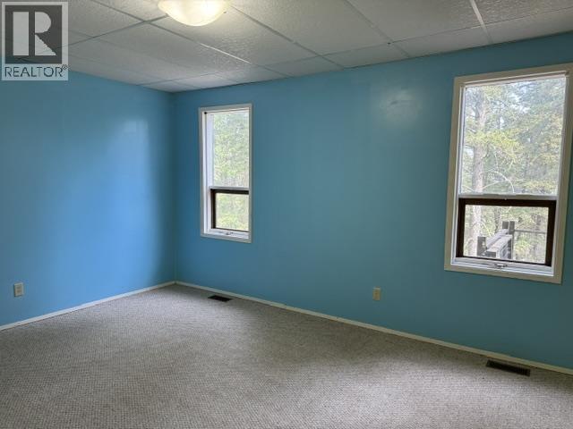 536 ROBERTS DRIVE - 24
