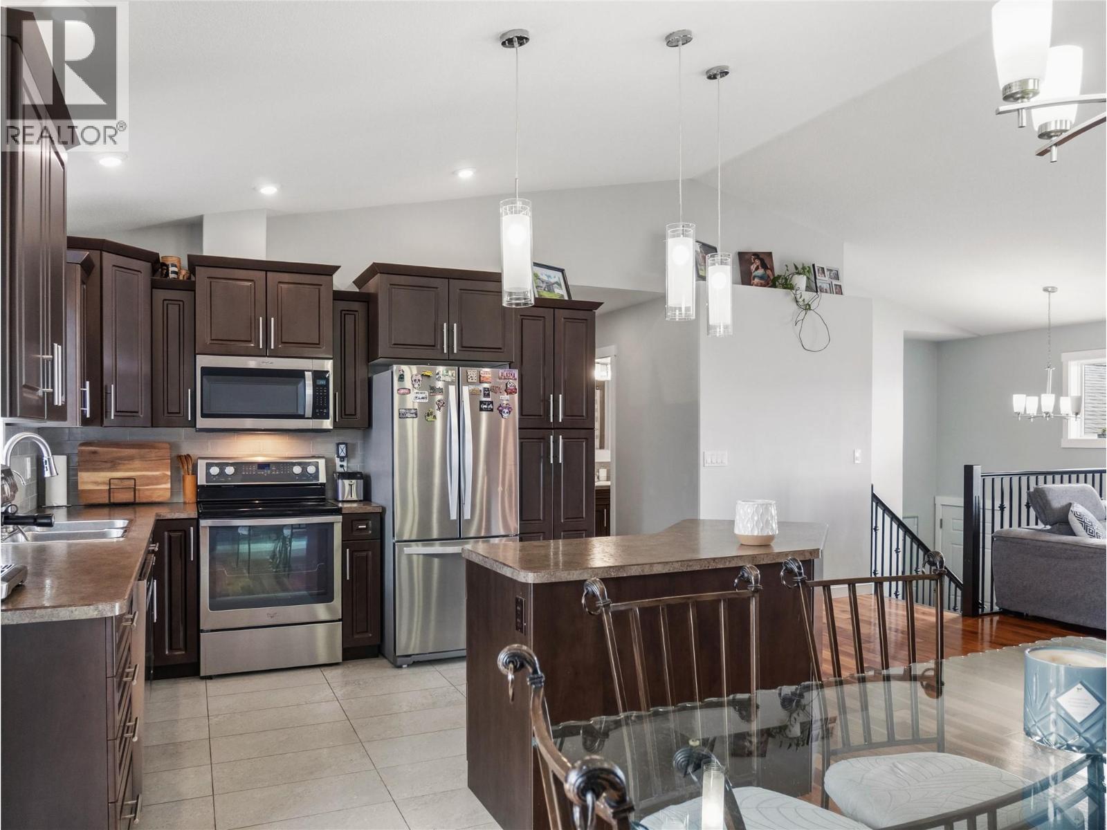 1000 88 Avenue, Dawson Creek