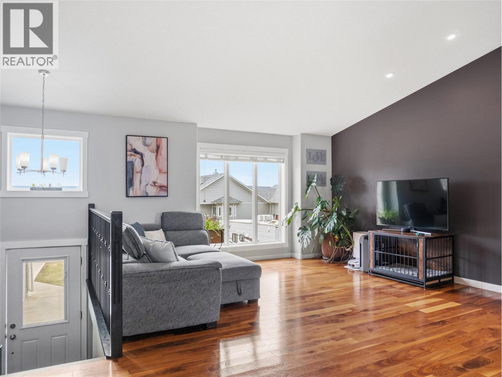 1000 88 Avenue, Dawson Creek