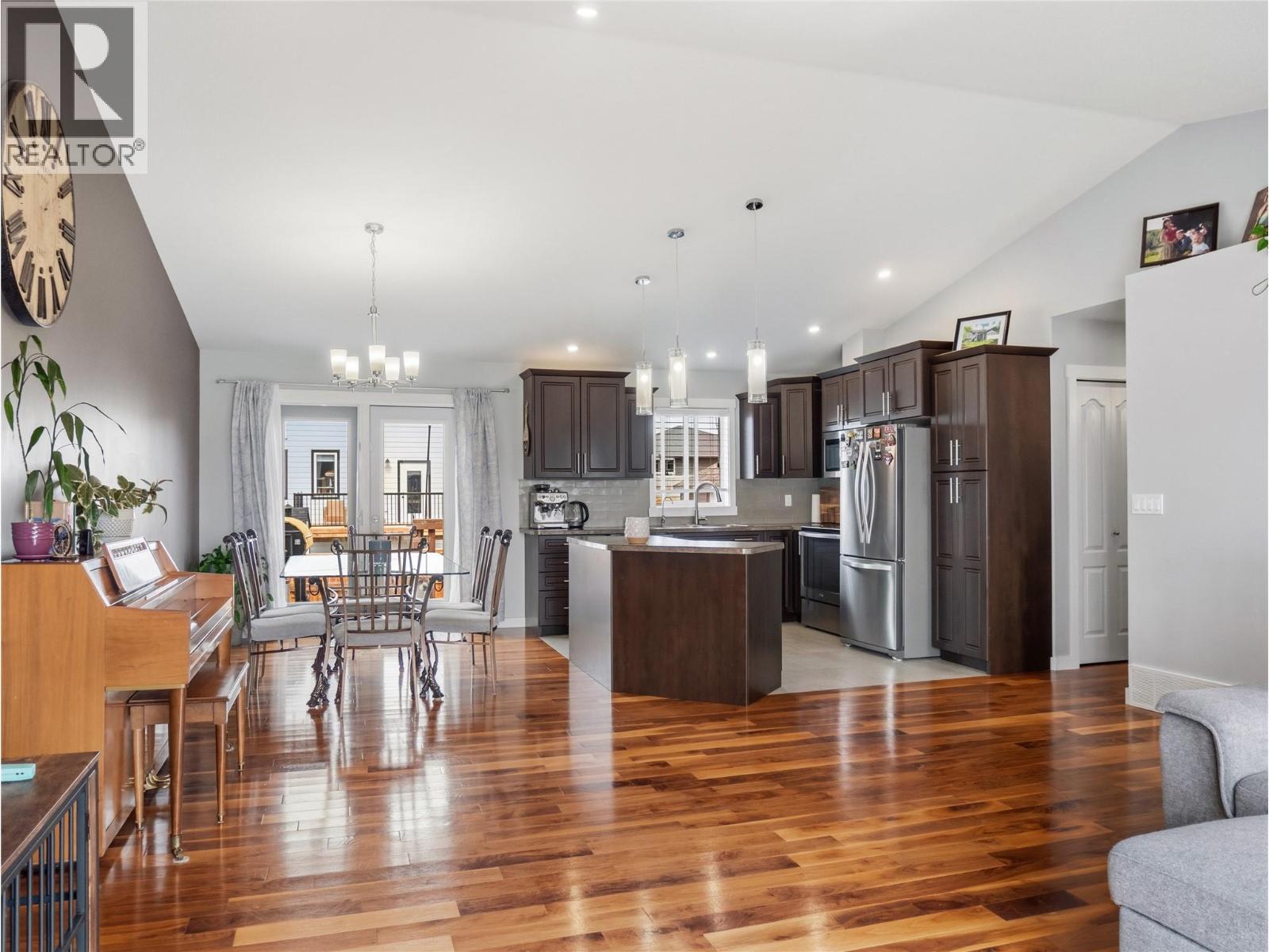 1000 88 Avenue, Dawson Creek