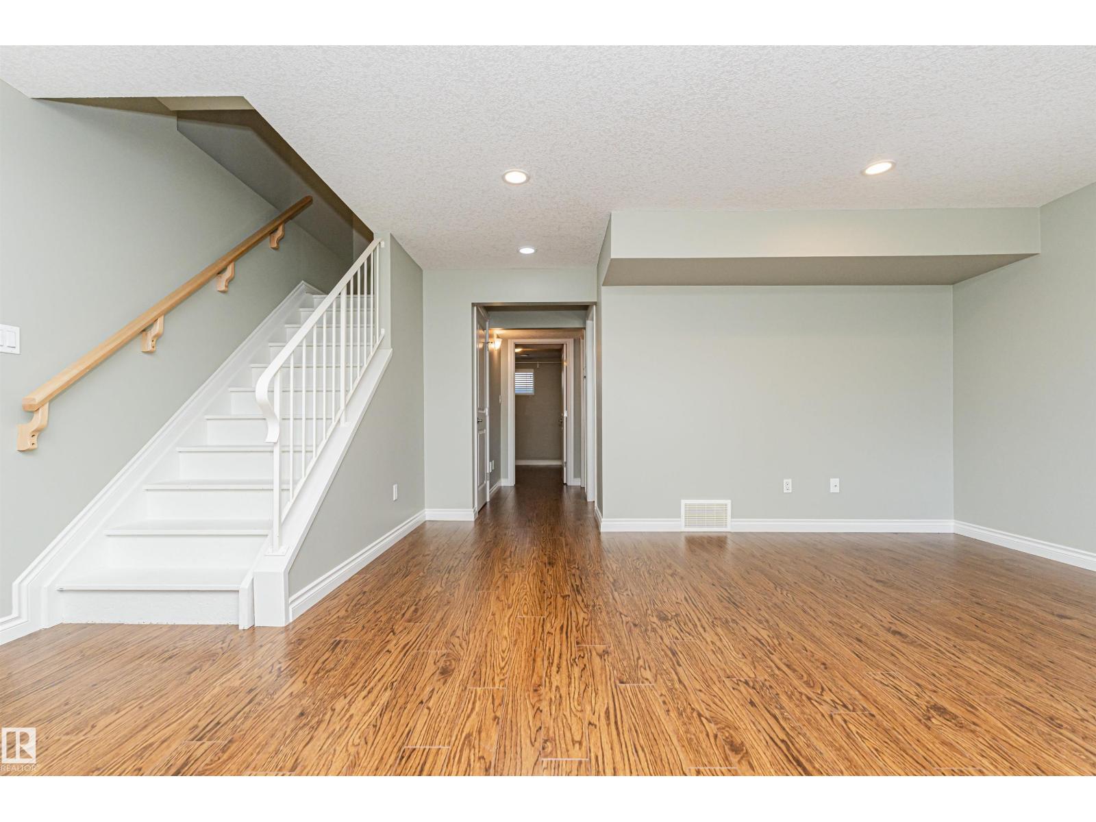 8530 76 AV NW, Edmonton