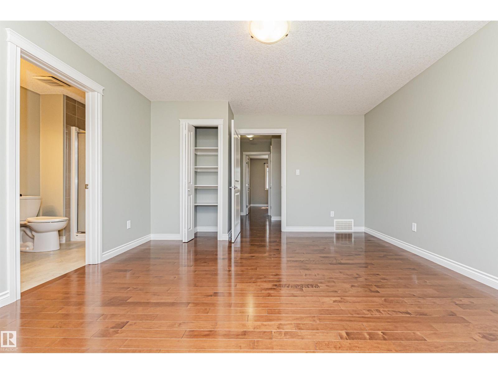 8530 76 AV NW, Edmonton