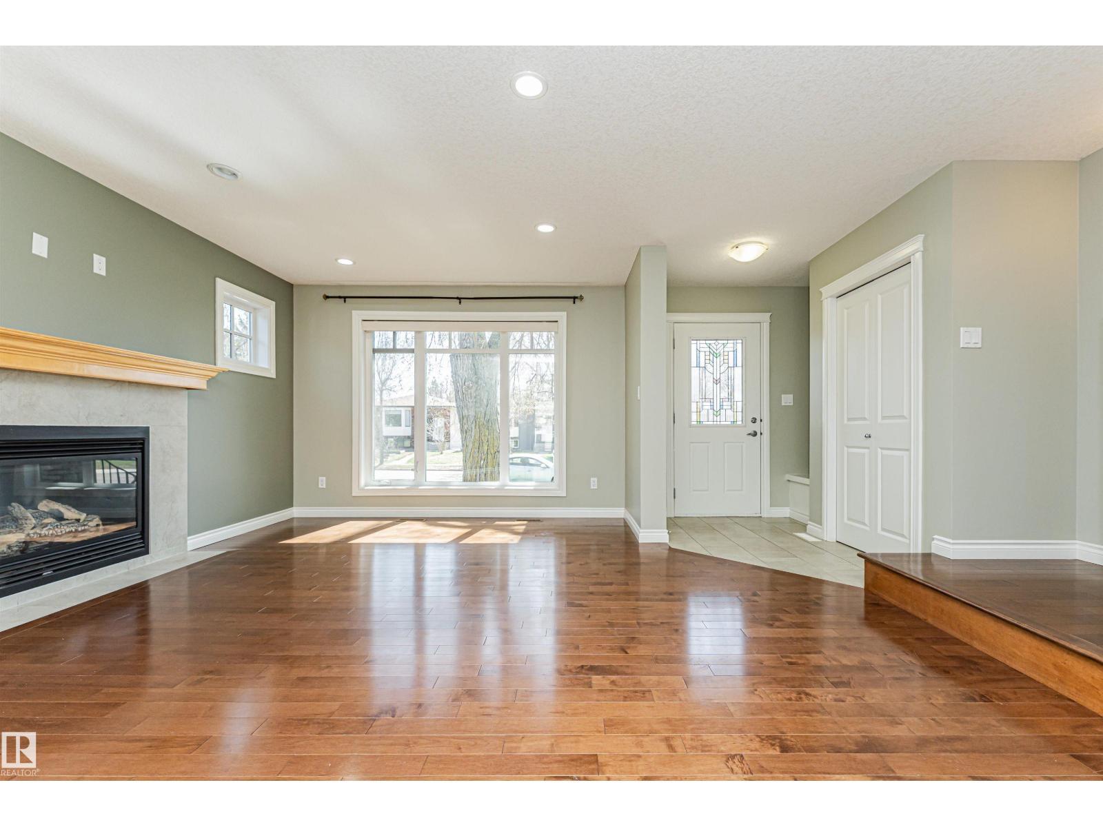 8530 76 AV NW, Edmonton