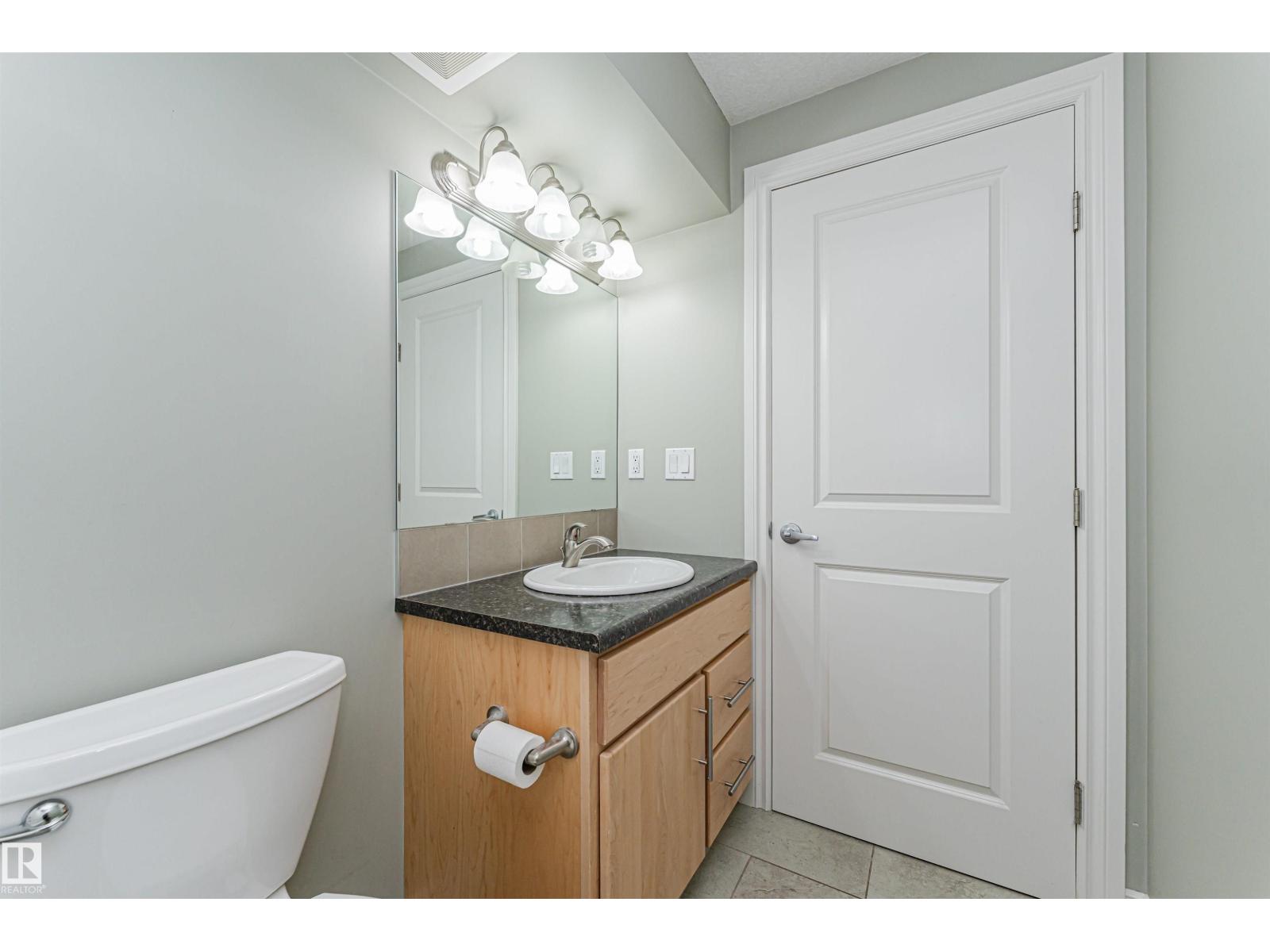 8530 76 AV NW, Edmonton