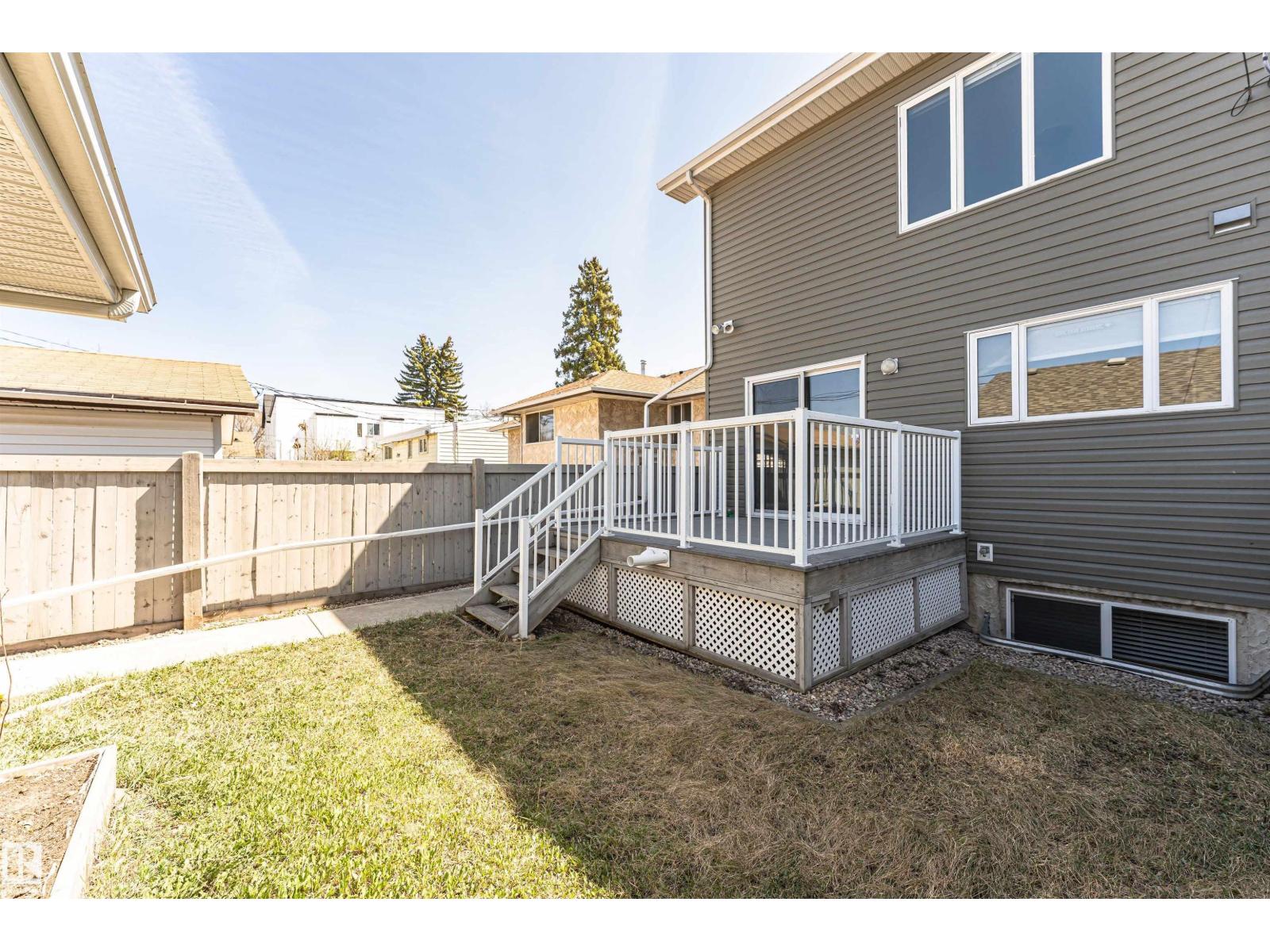 8530 76 AV NW, Edmonton