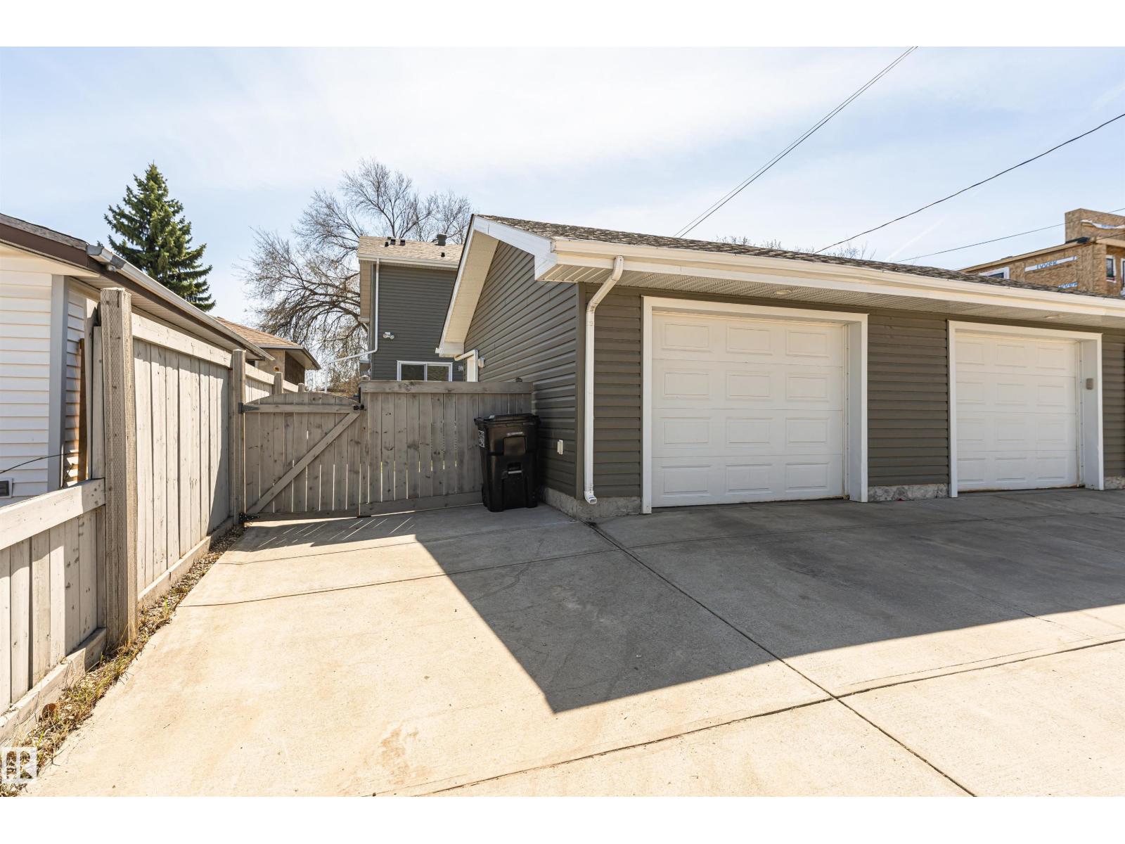8530 76 AV NW, Edmonton
