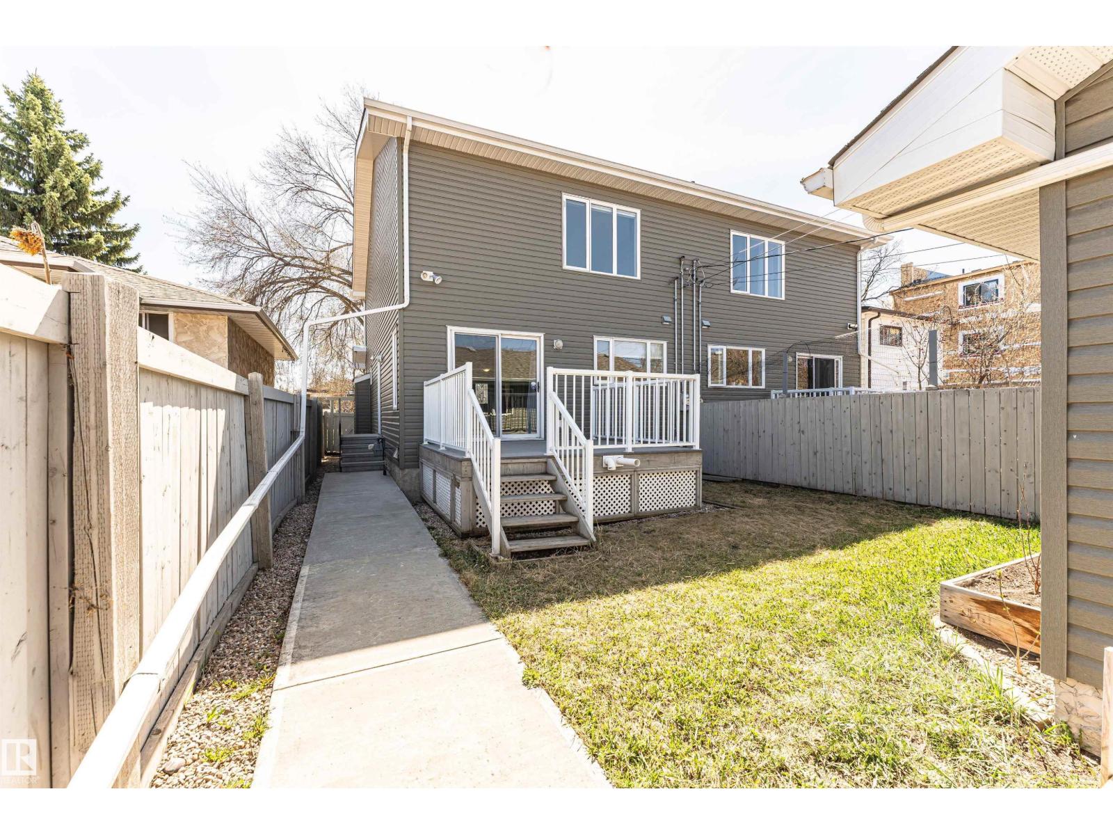 8530 76 AV NW, Edmonton