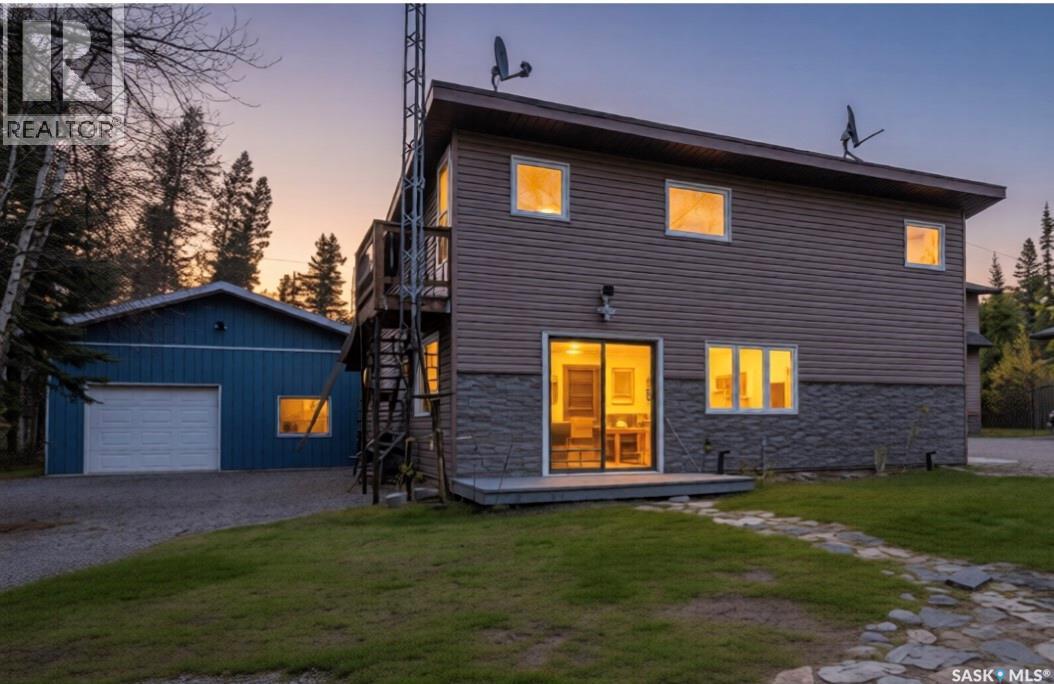 903 Balsam STREET - 1