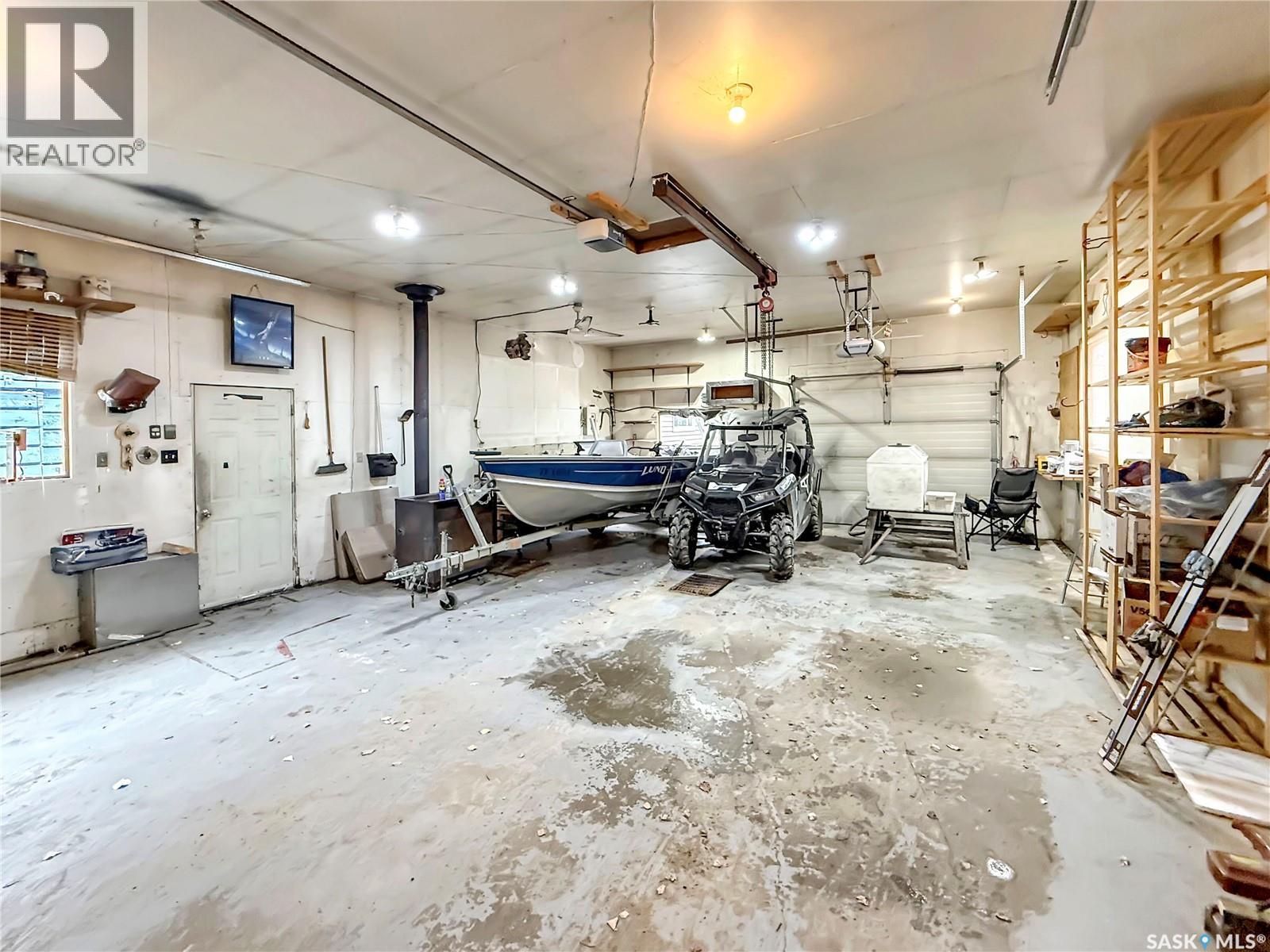 903 Balsam STREET - 34