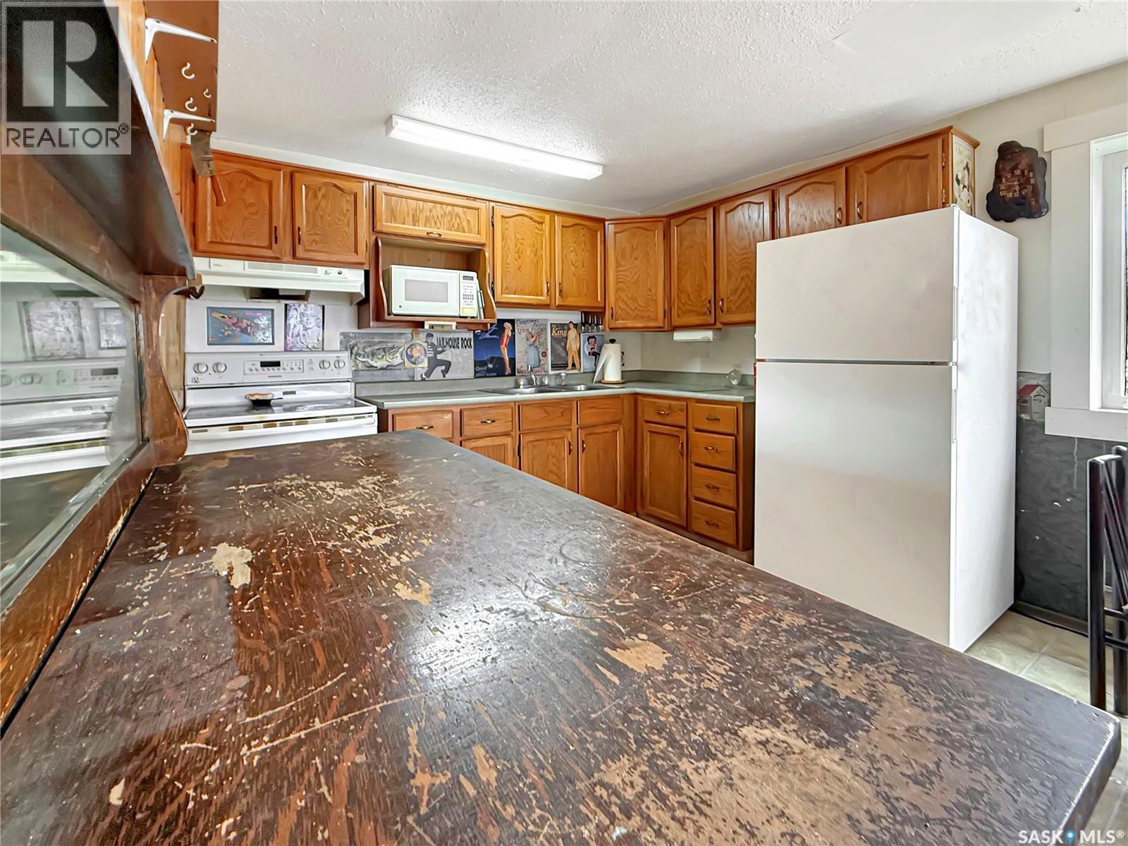 903 Balsam STREET - 7