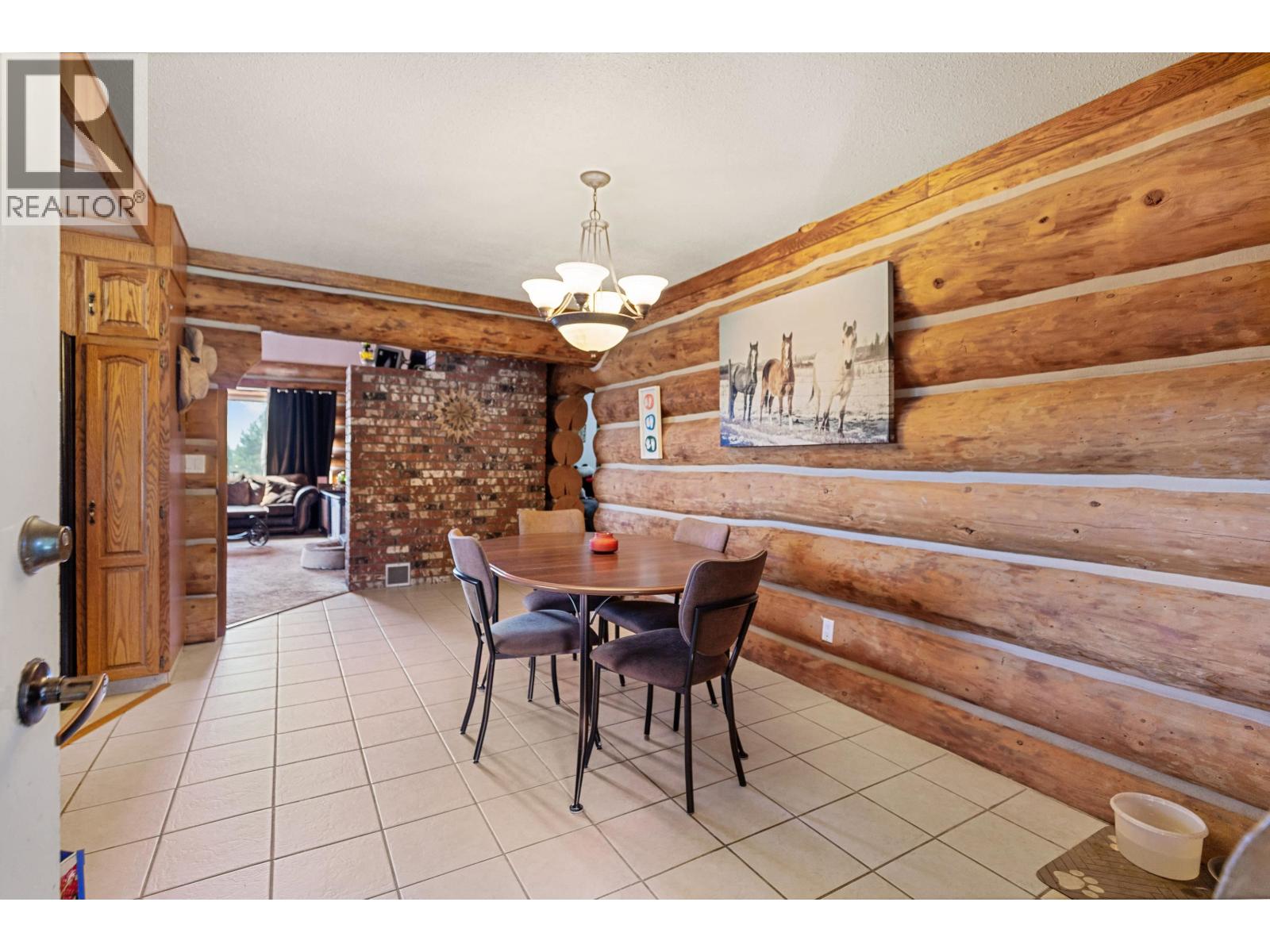 Photo 8 of 31 — 10725 GROVE ROAD · Prince George, BC