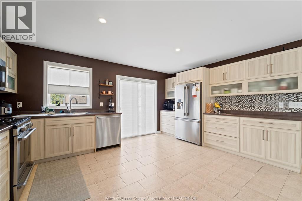 398 Poplar DRIVE, Belle River, Ontario, N8L0X7 — Photo 17