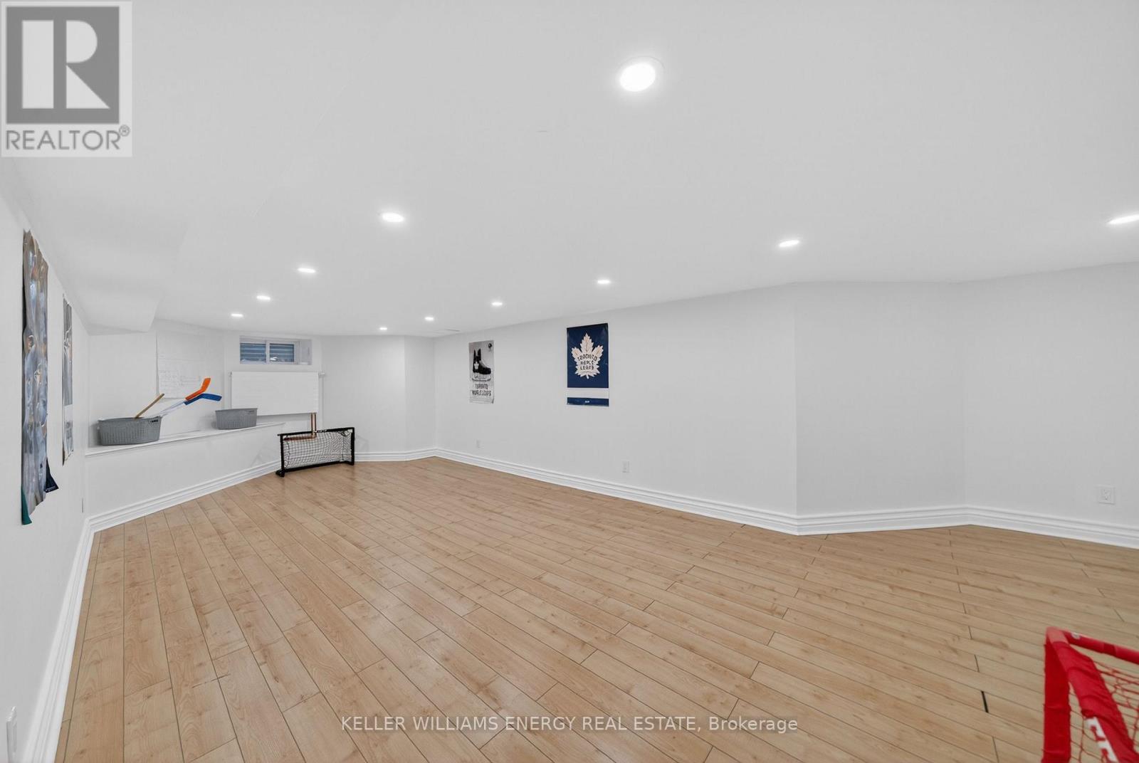 4 PINE STREET - 45