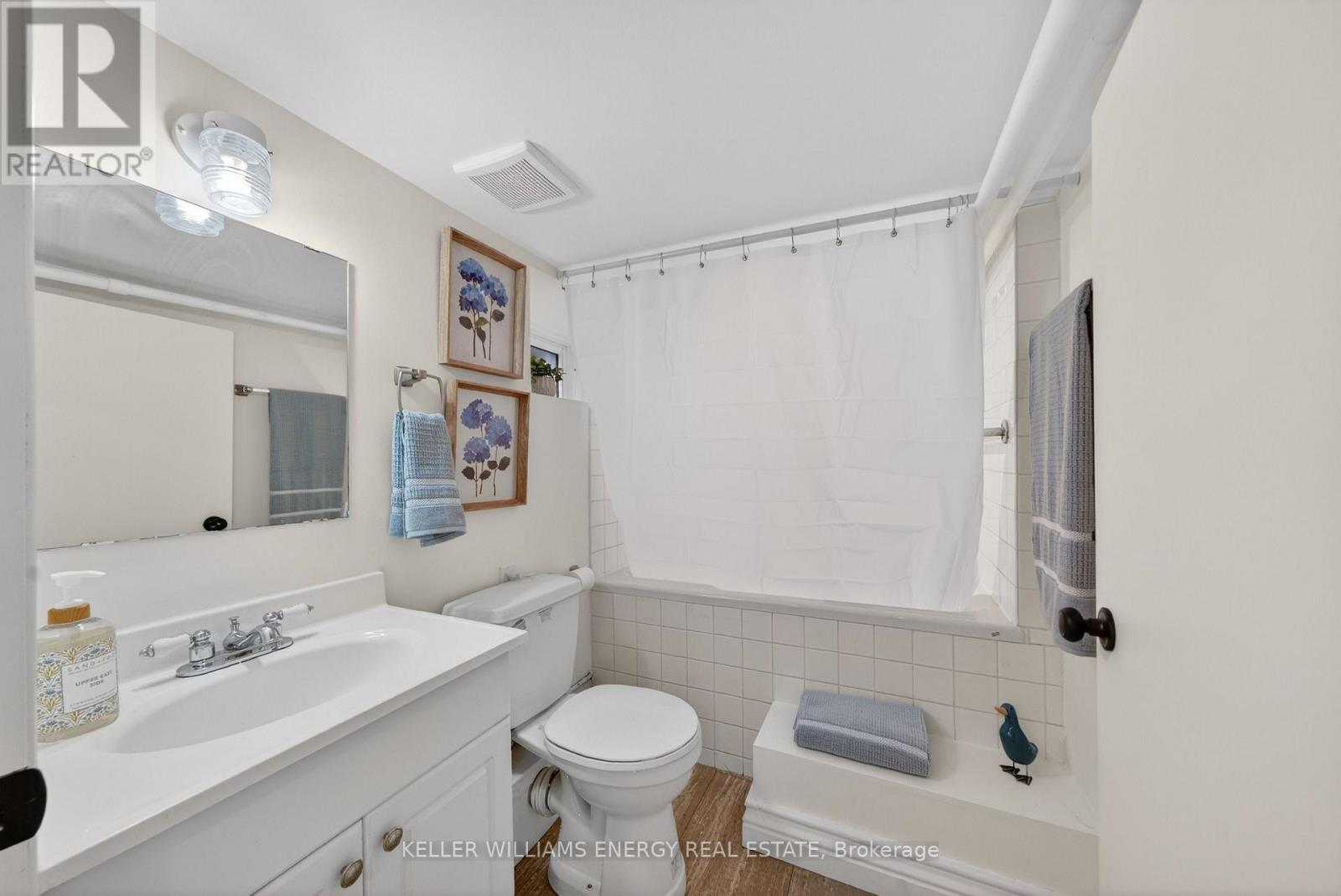 4 PINE STREET - 44