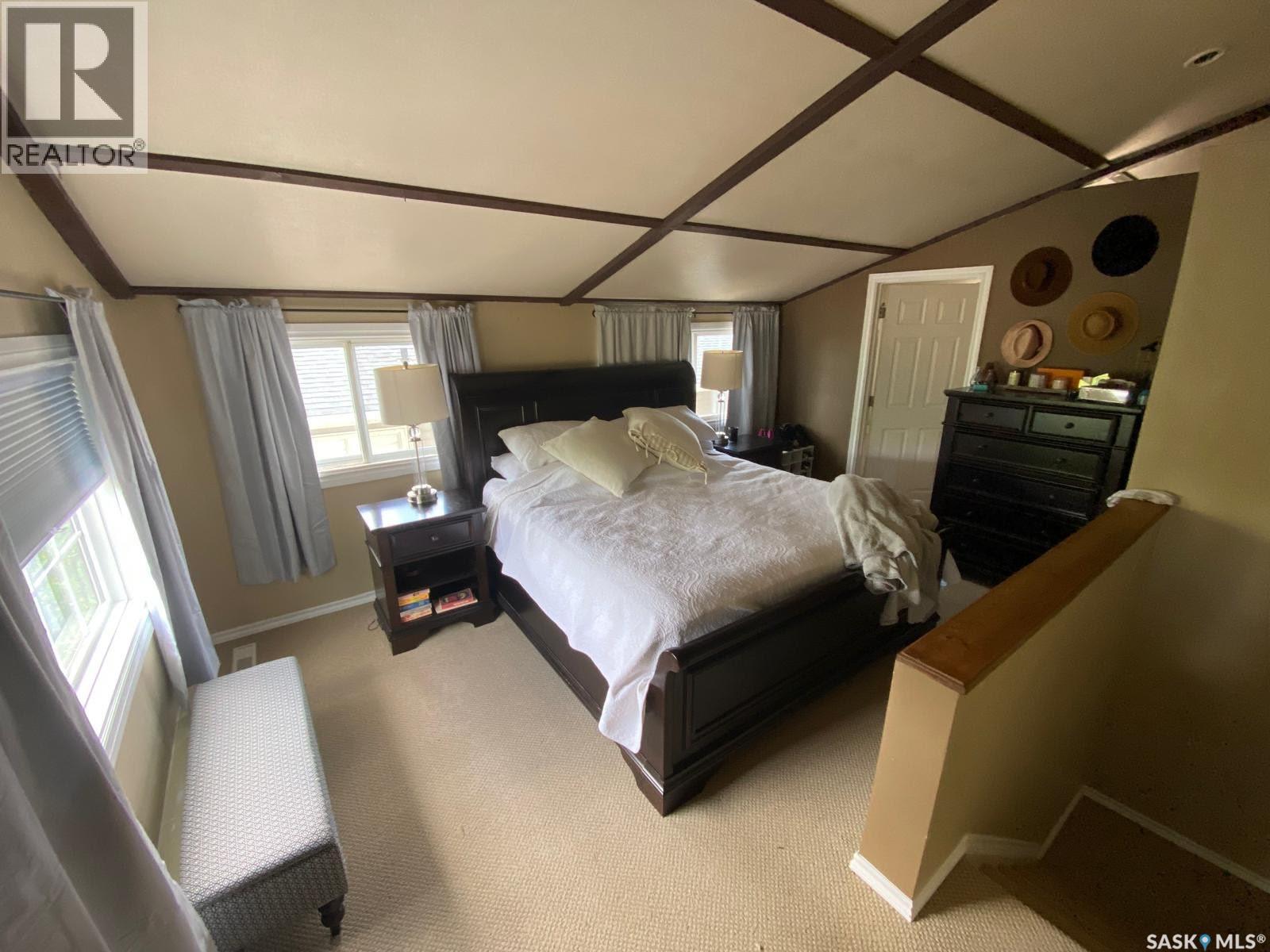 610 Aurora STREET - 11