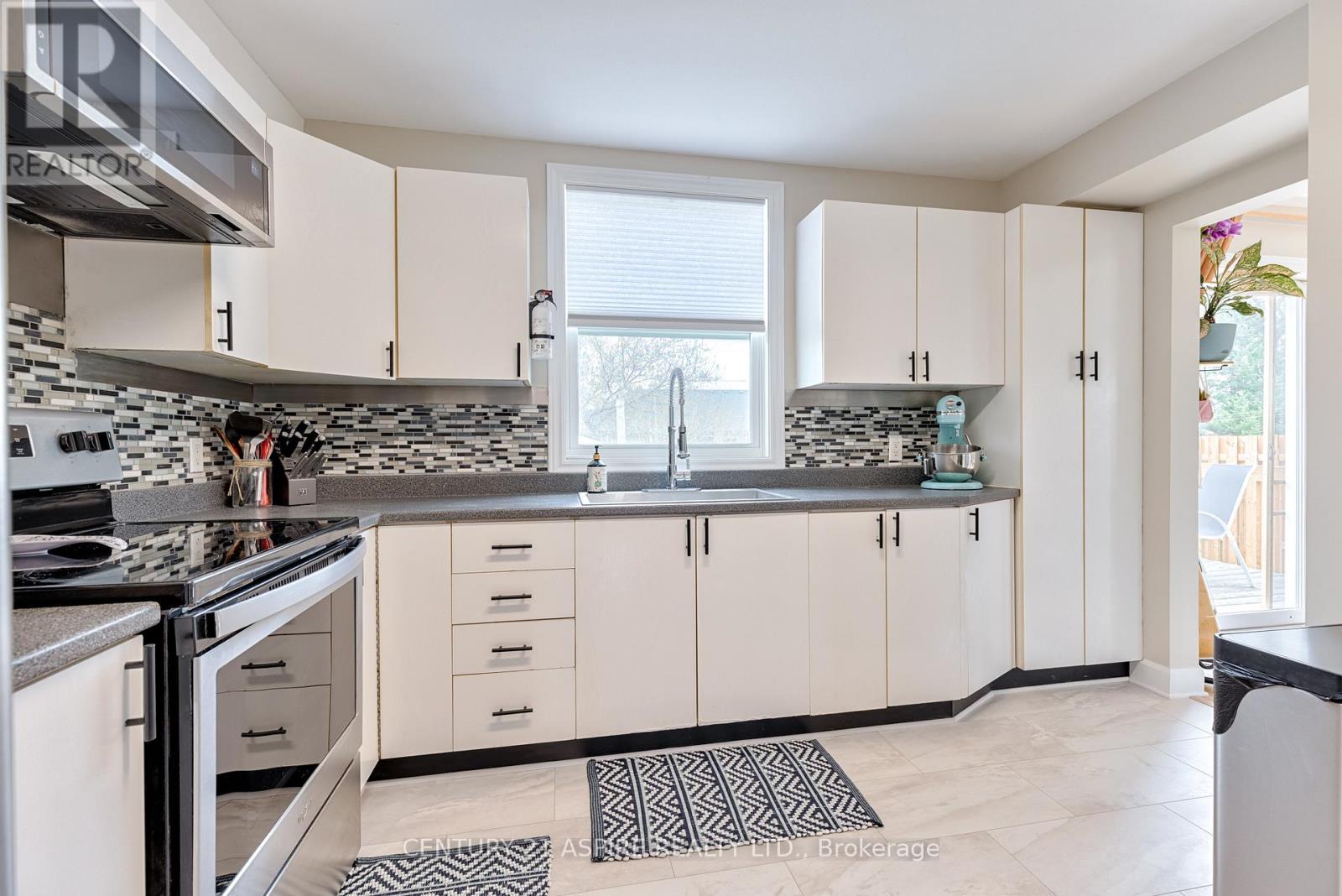 2A SELKIRK STREET - 23