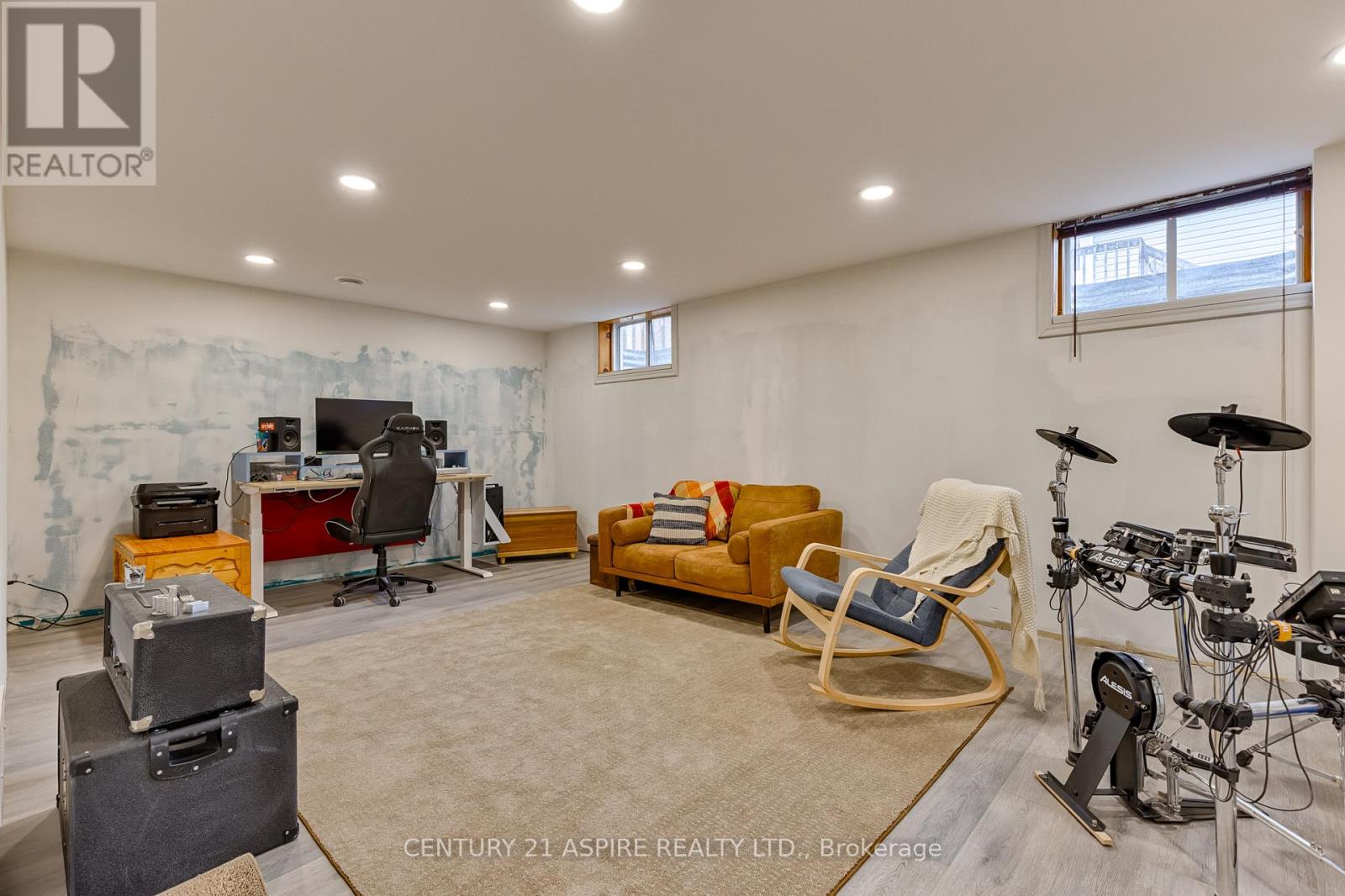 2A SELKIRK STREET - 39