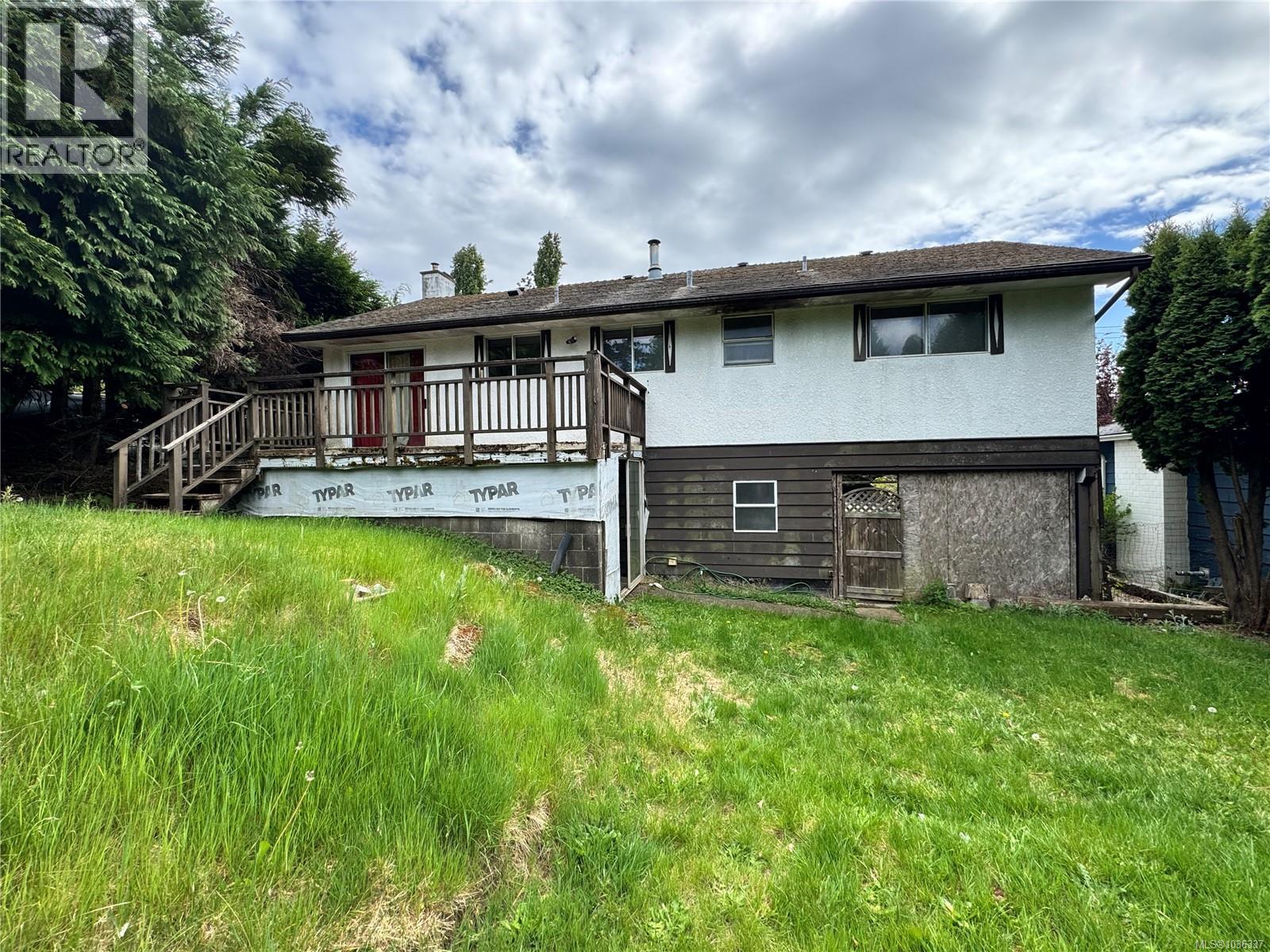 780 Westmere Rd - 1