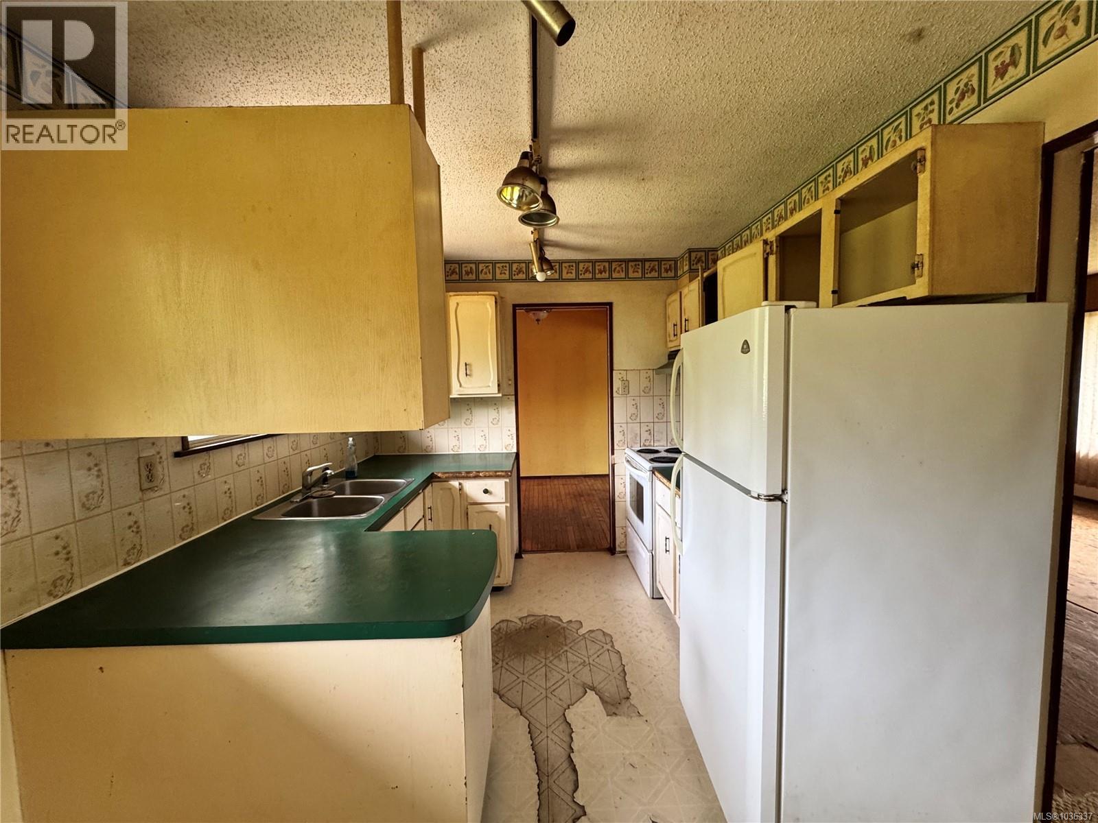 780 Westmere Rd - 5