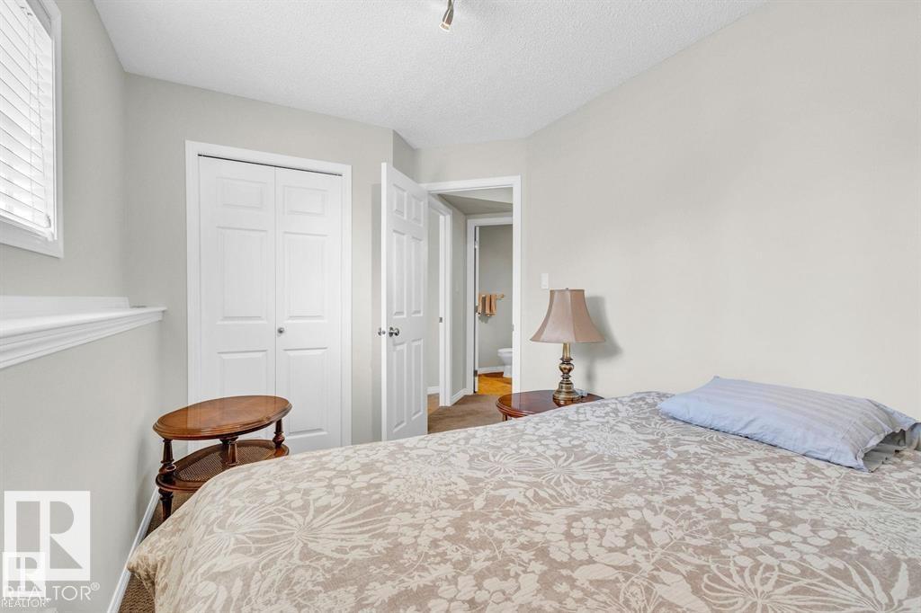 21223 92 AV NW, Edmonton