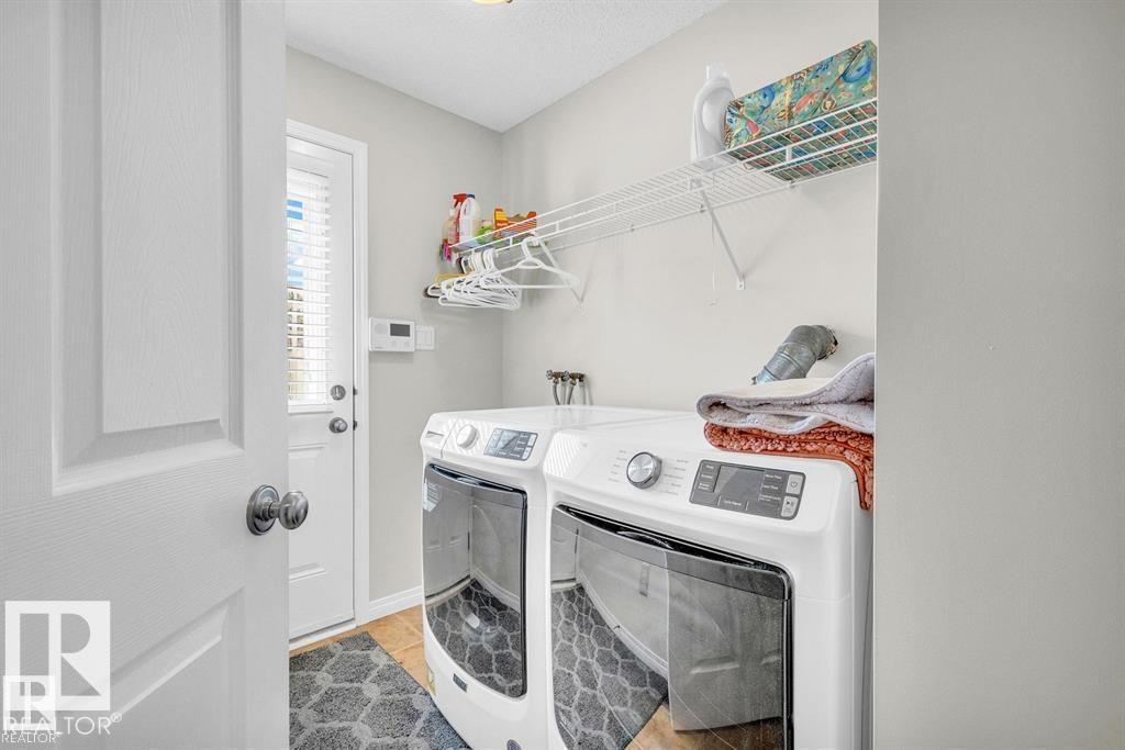 21223 92 AV NW, Edmonton