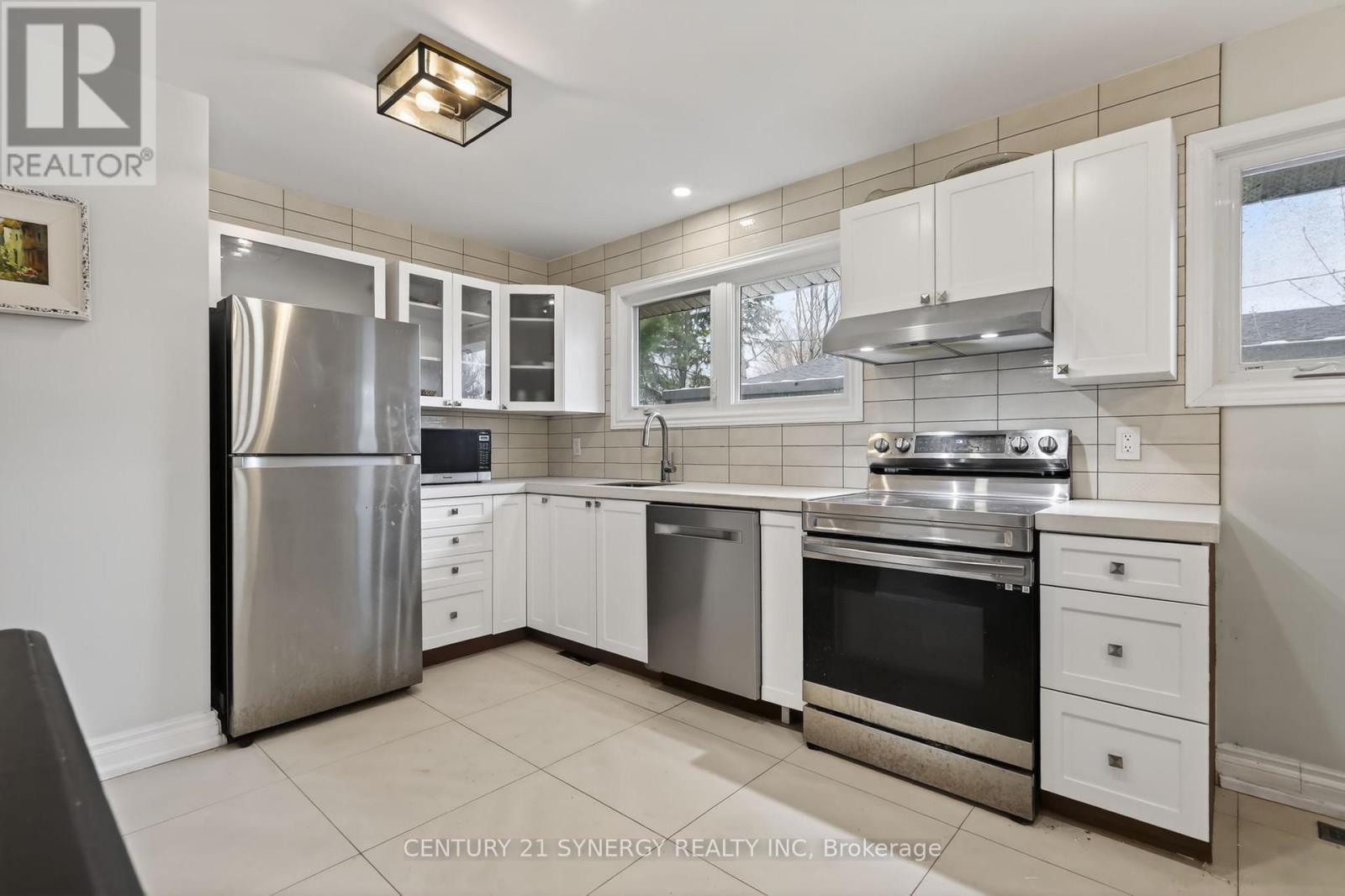 2358 JOLIFFE STREET - 11