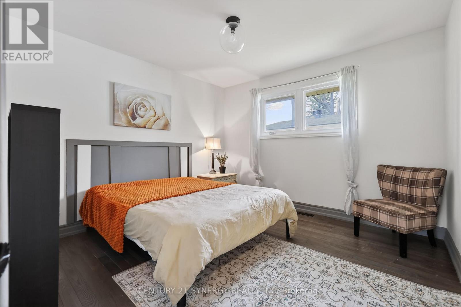 2358 JOLIFFE STREET - 21