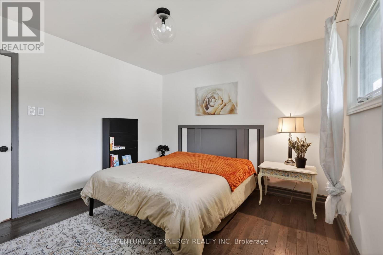 2358 JOLIFFE STREET - 22