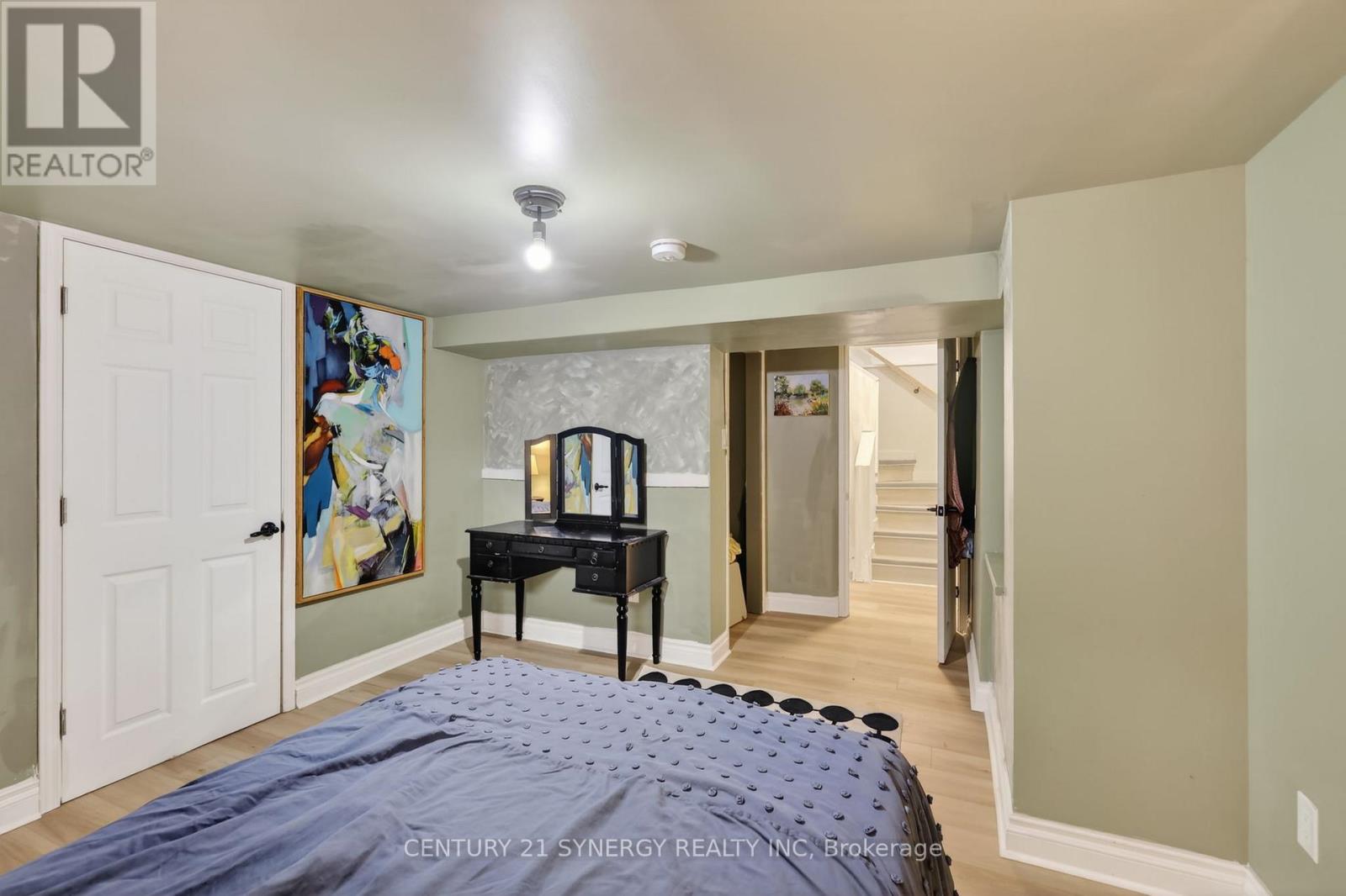 2358 JOLIFFE STREET - 28